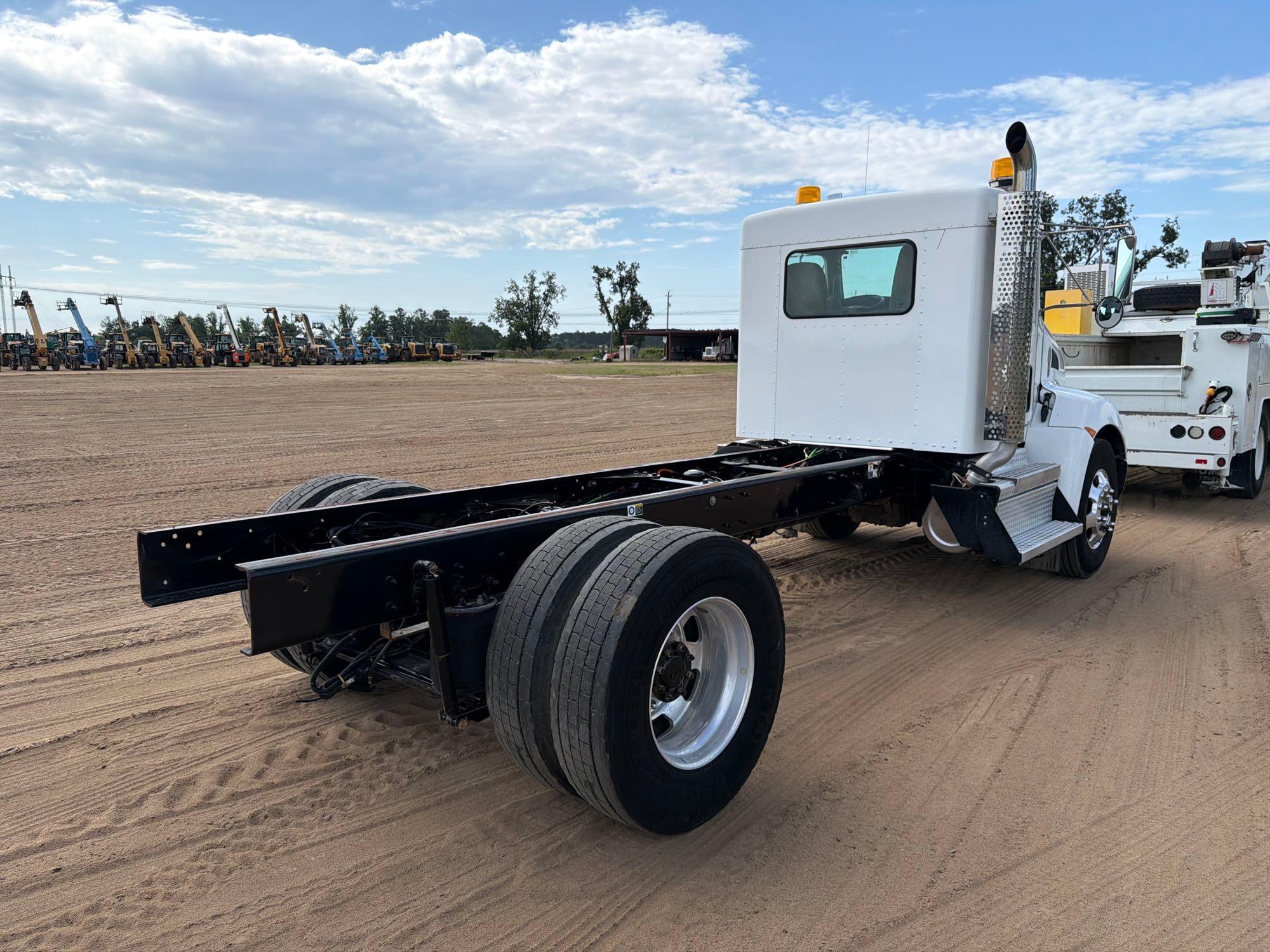 Kenworth T370