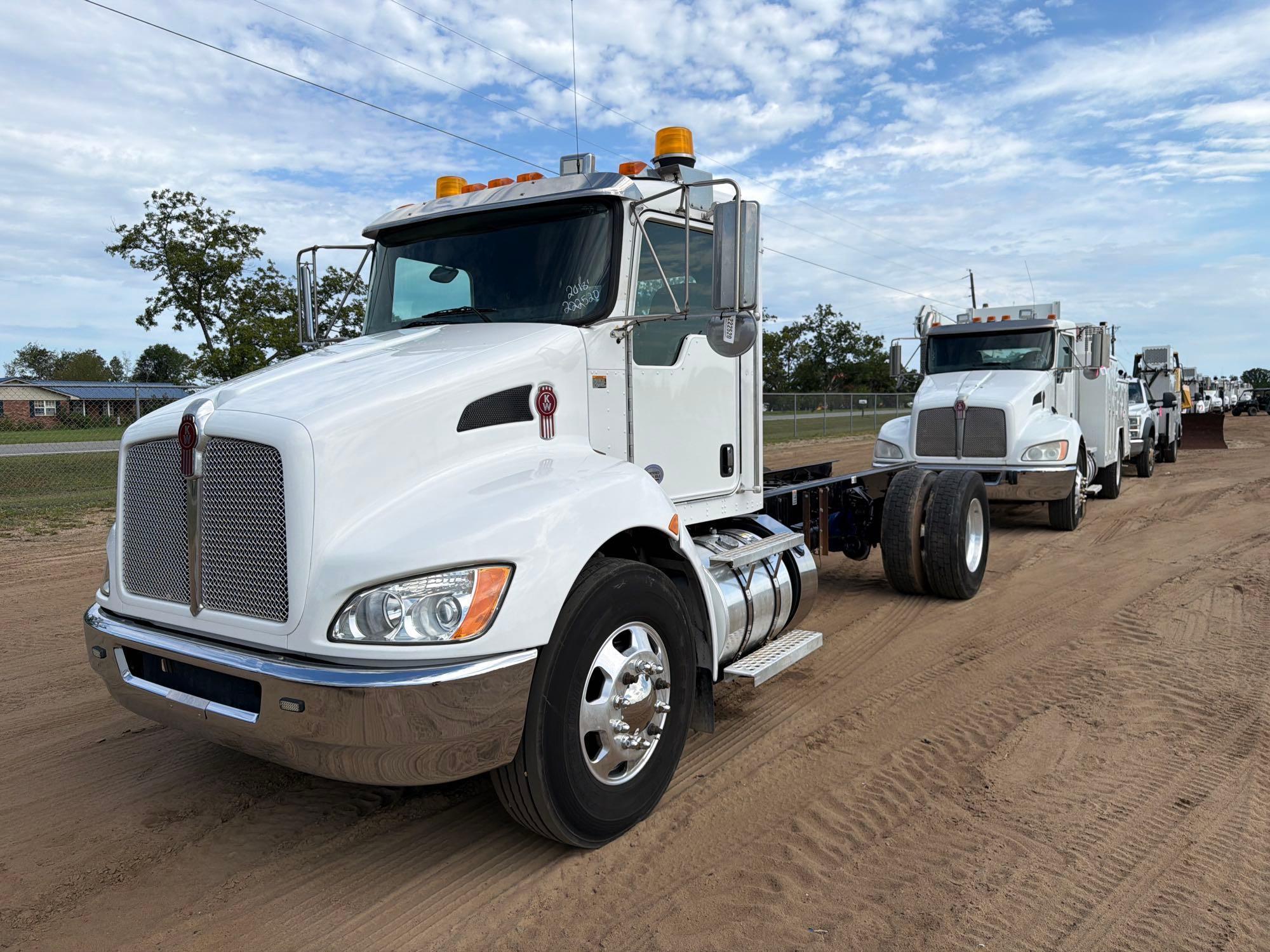 Kenworth T370
