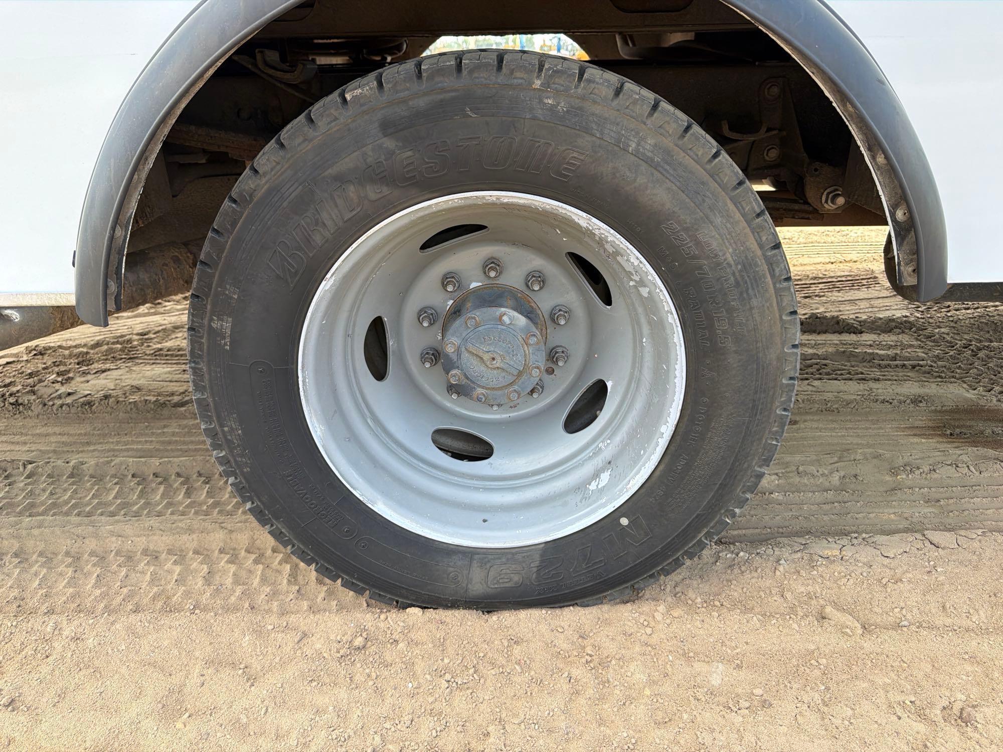 Ford F550XL