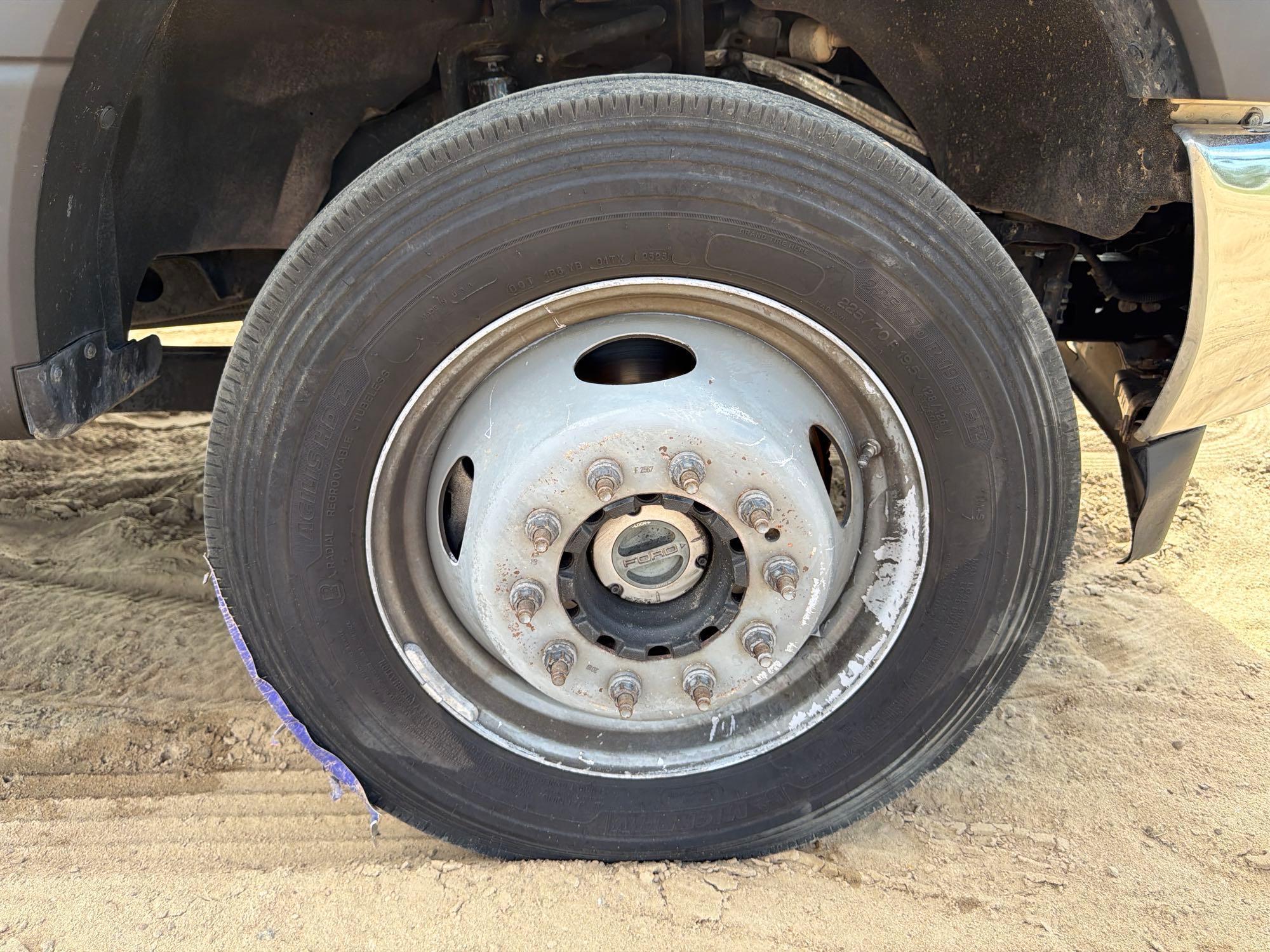 Ford F550XL