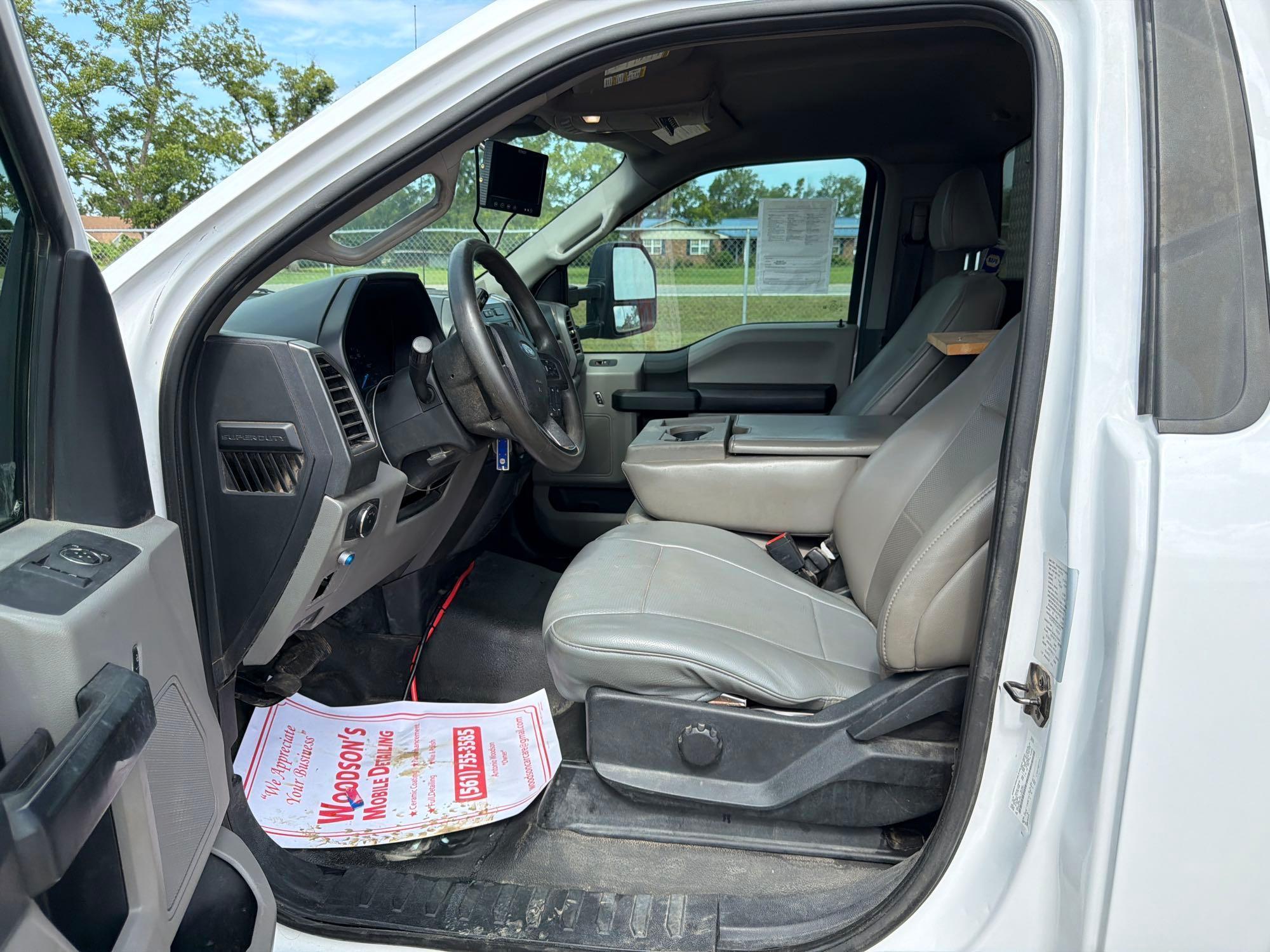 Ford F550XL