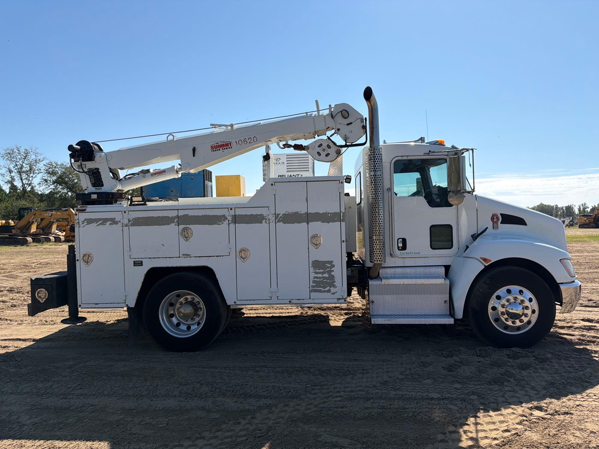 Kenworth T370
