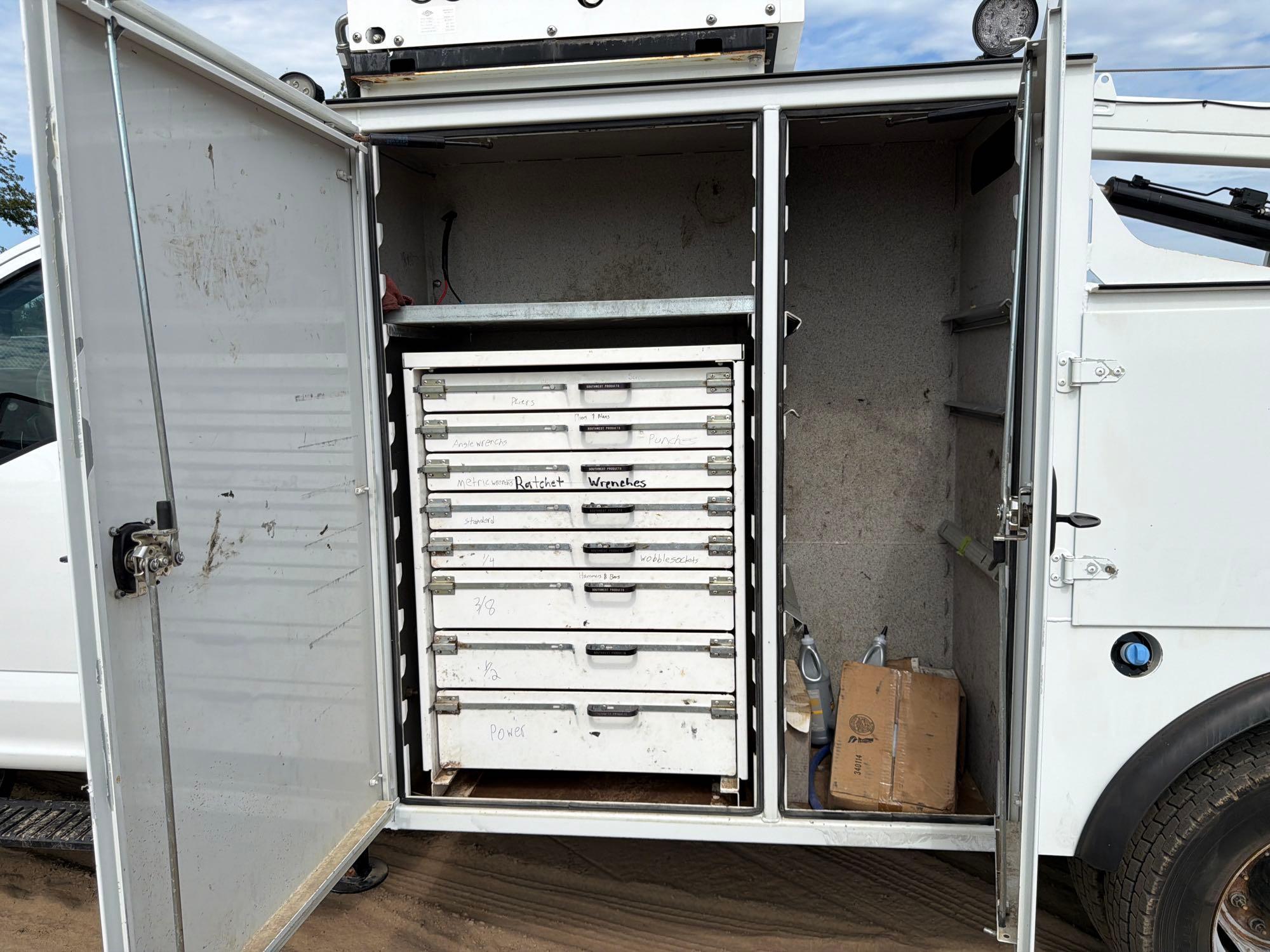 Ford F550XL
