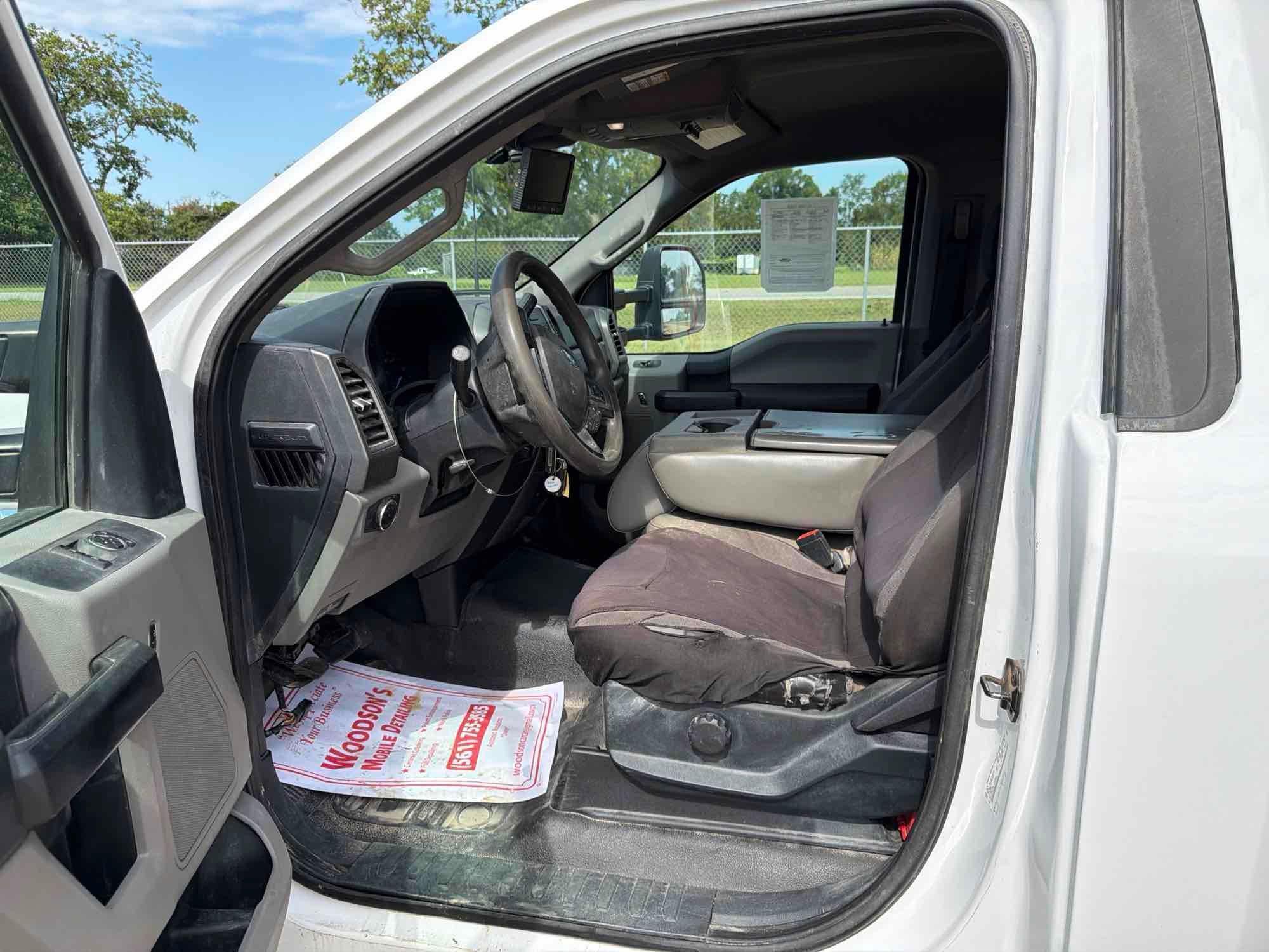 Ford F550XL