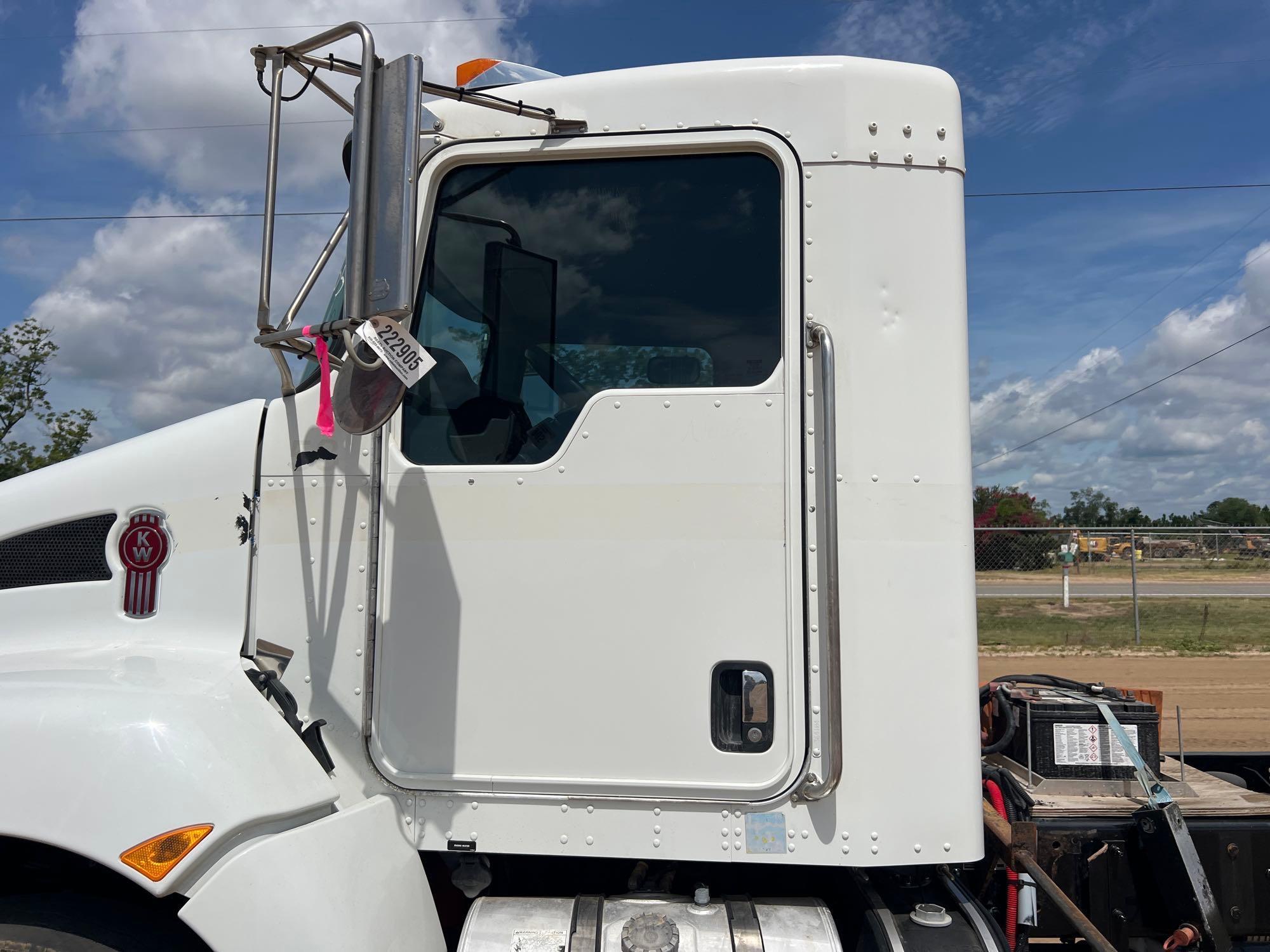 Kenworth T370