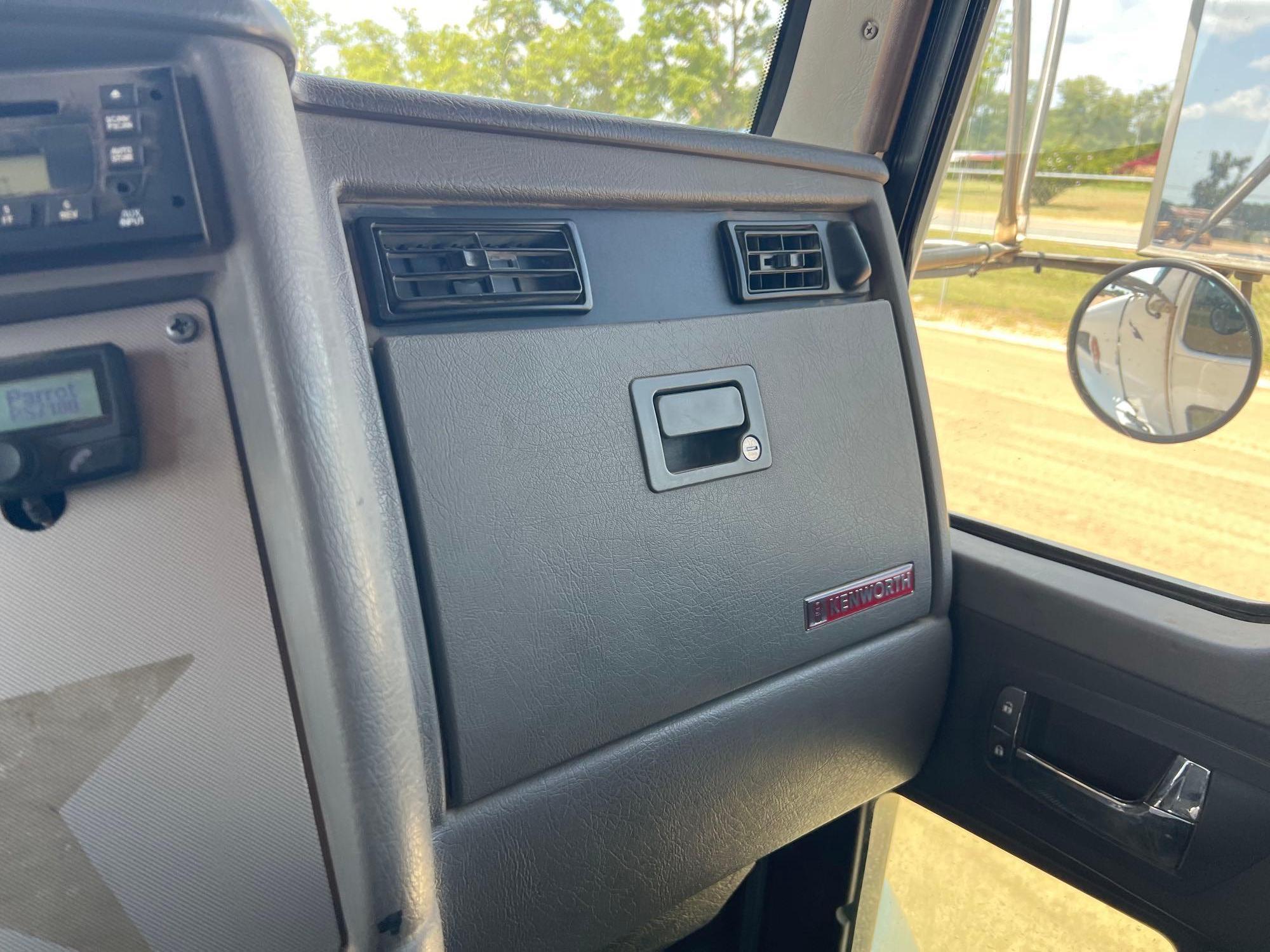 Kenworth T370