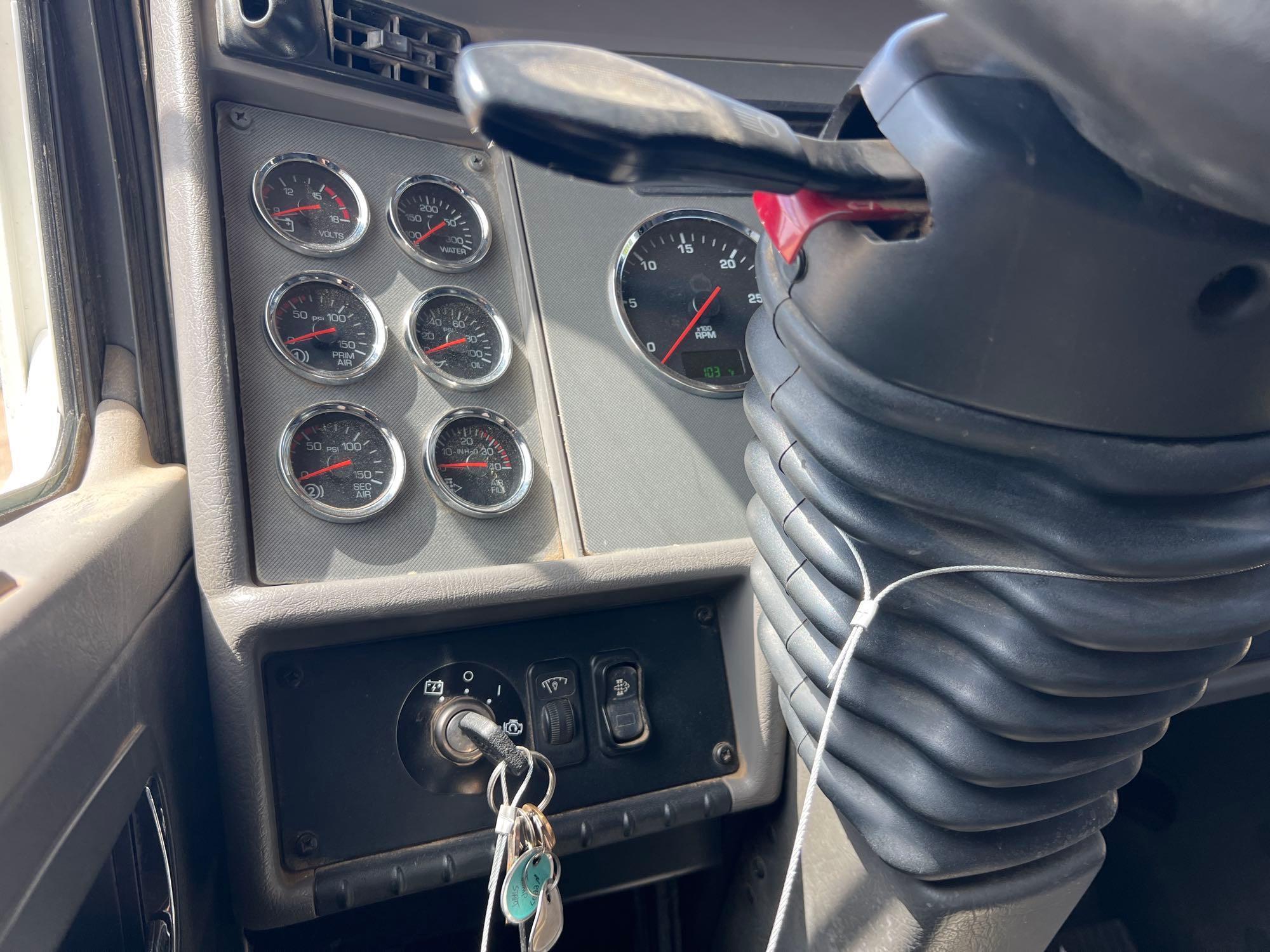 Kenworth T370