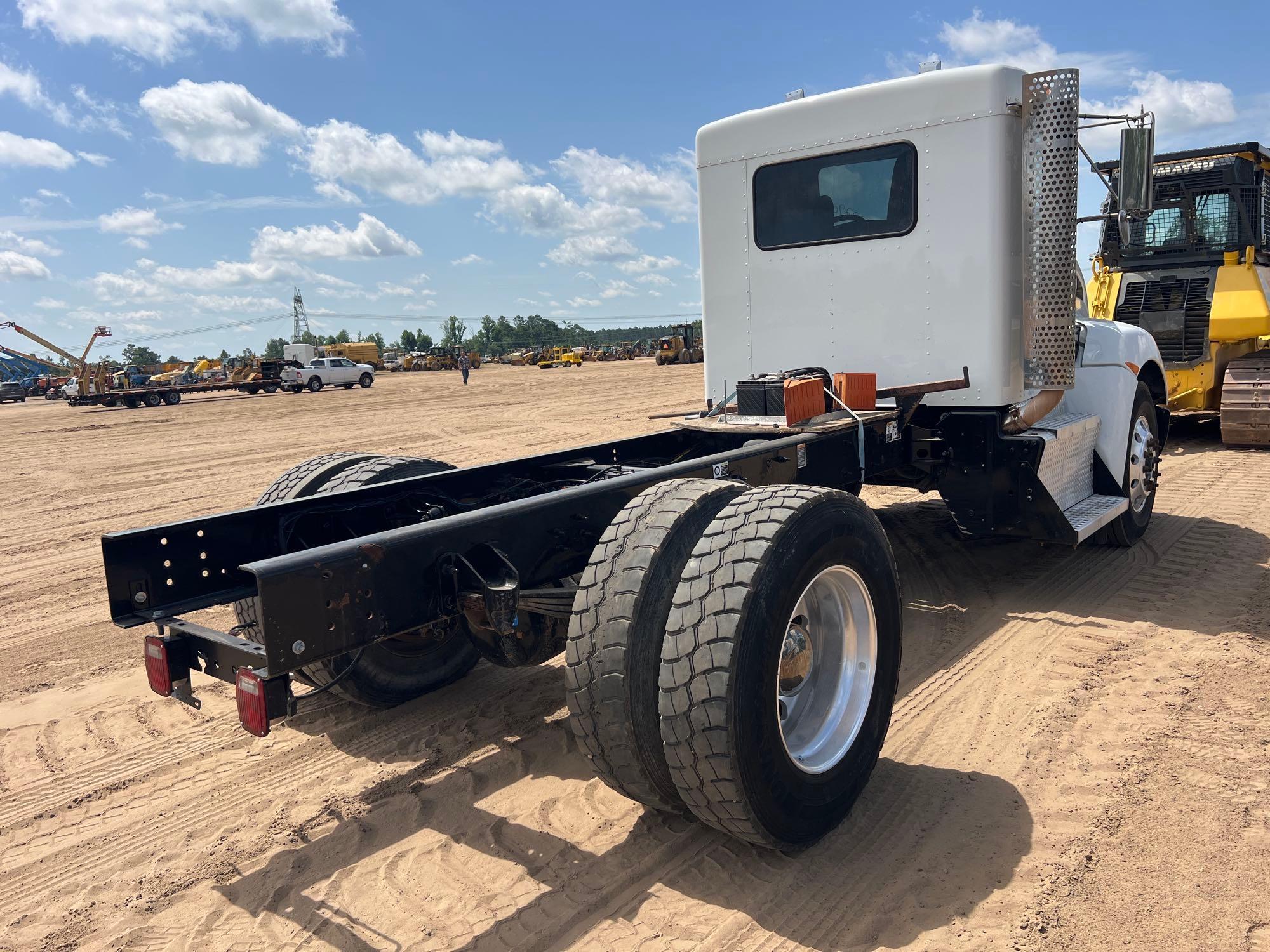 Kenworth T370