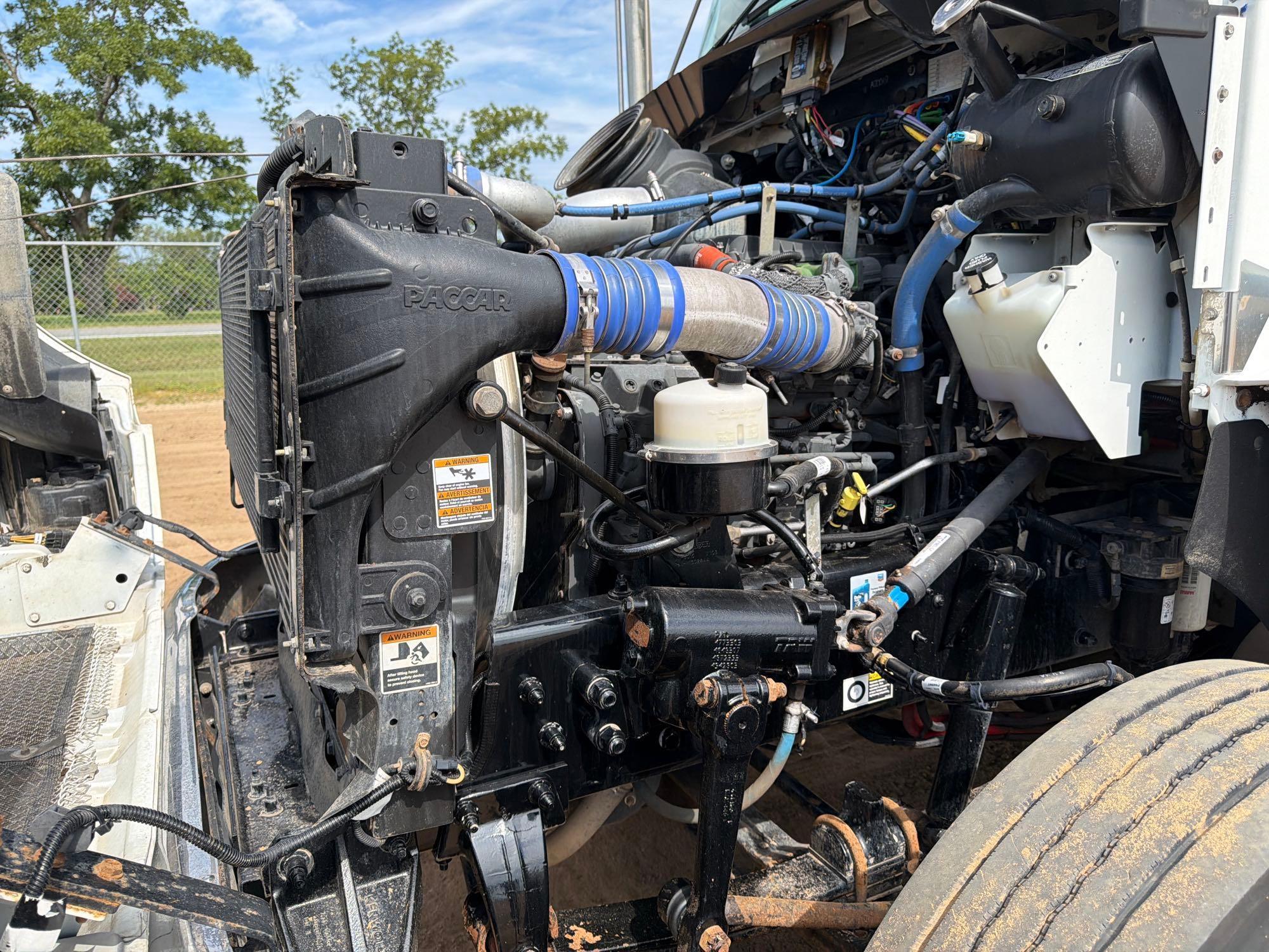 Kenworth T370