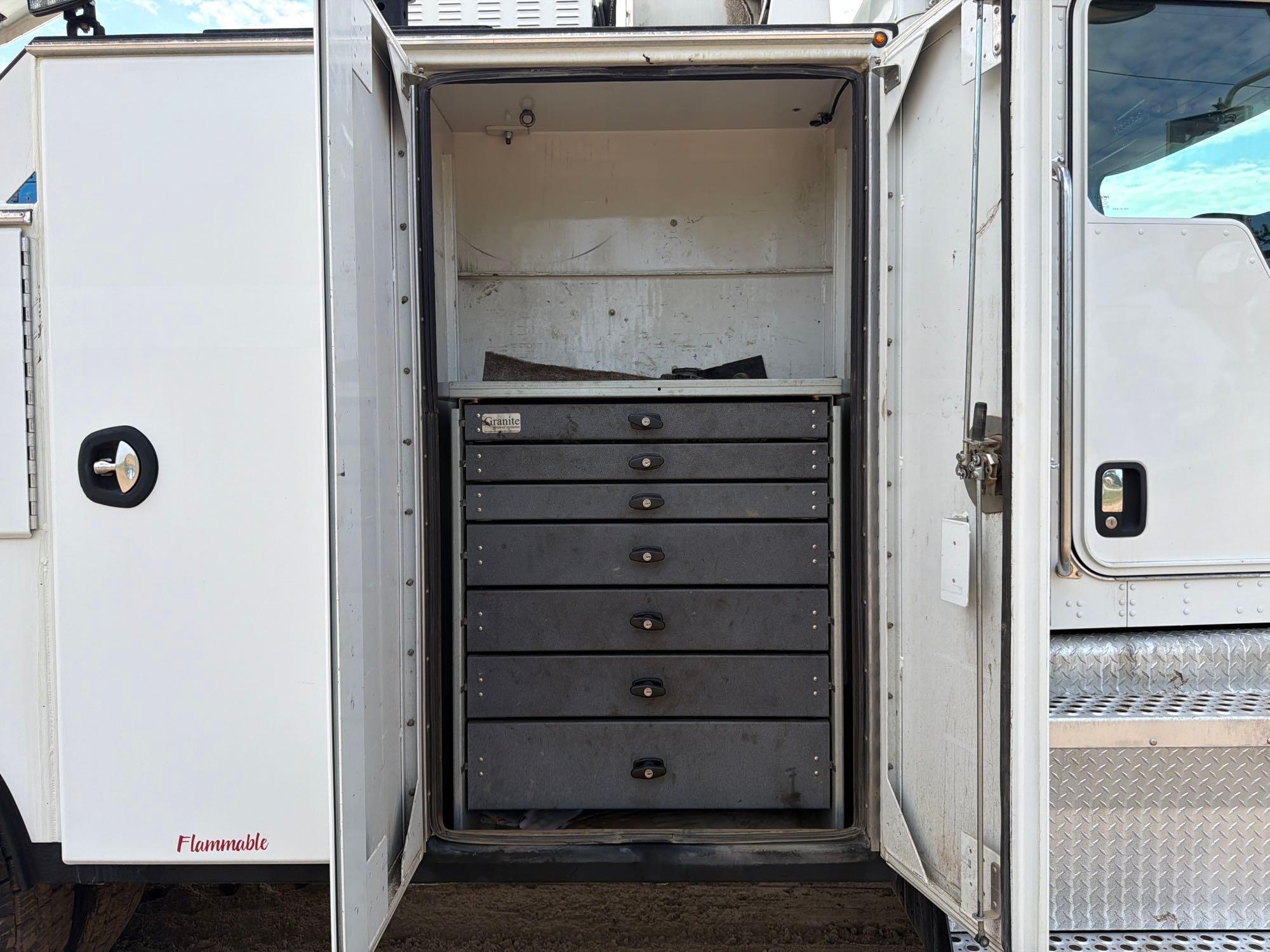 Kenworth T370
