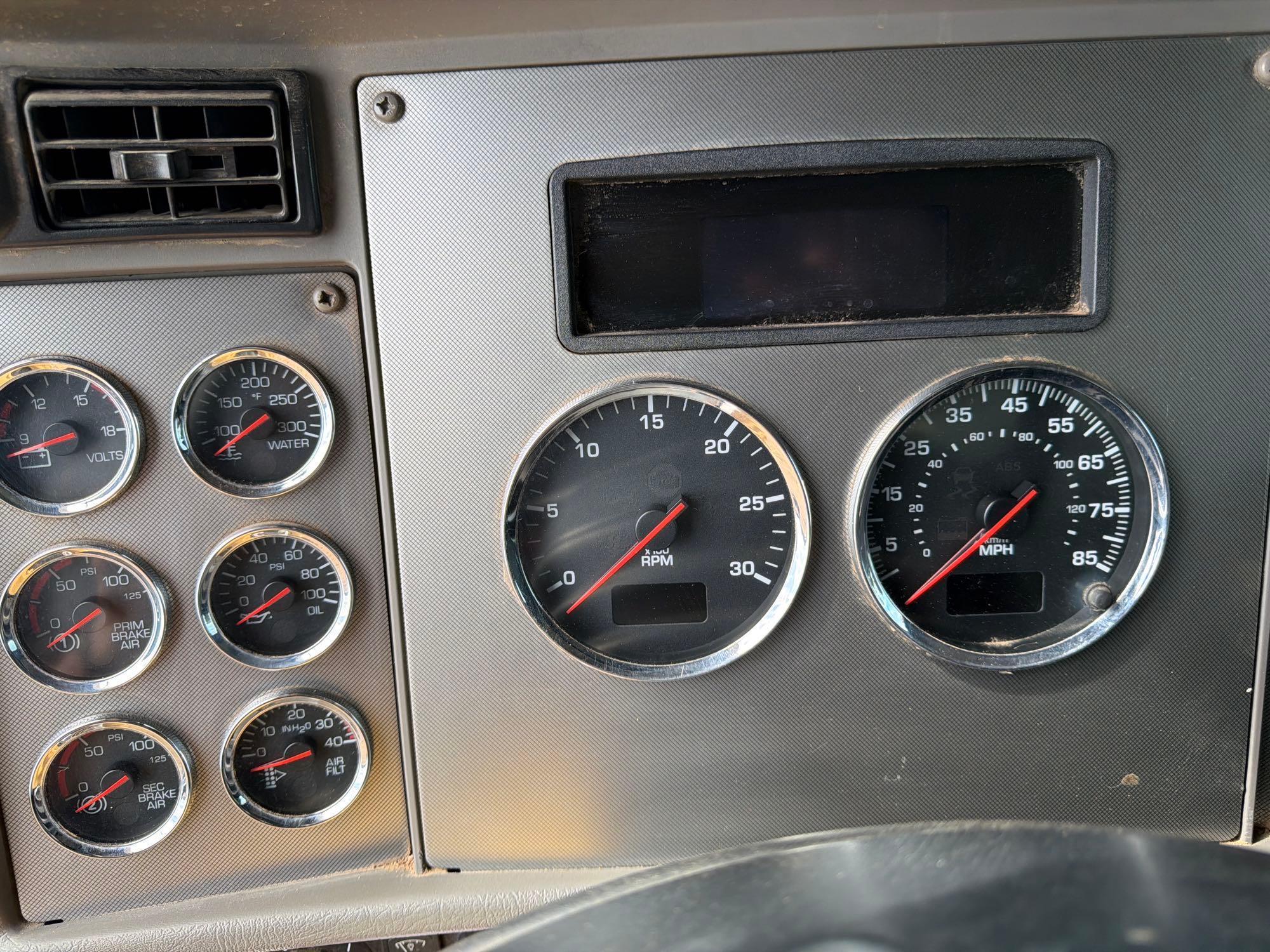 Kenworth T370