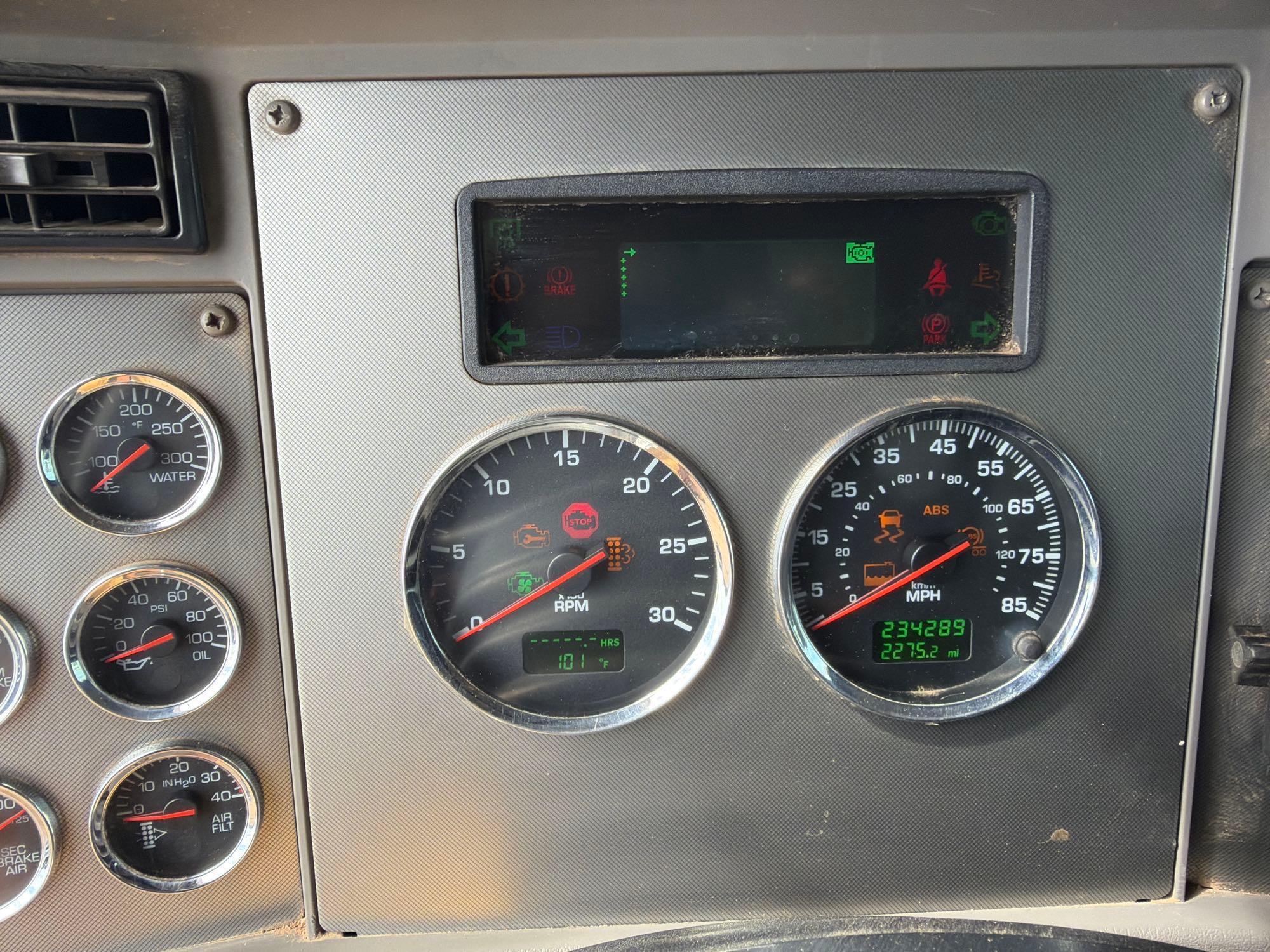 Kenworth T370