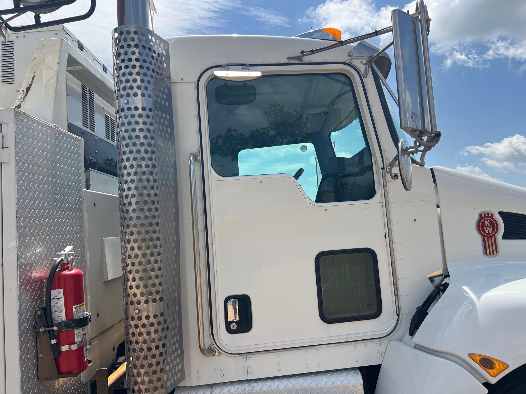 Kenworth T370