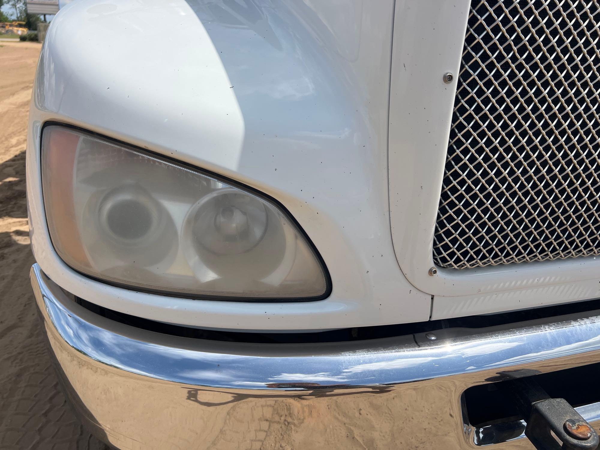 Kenworth T370