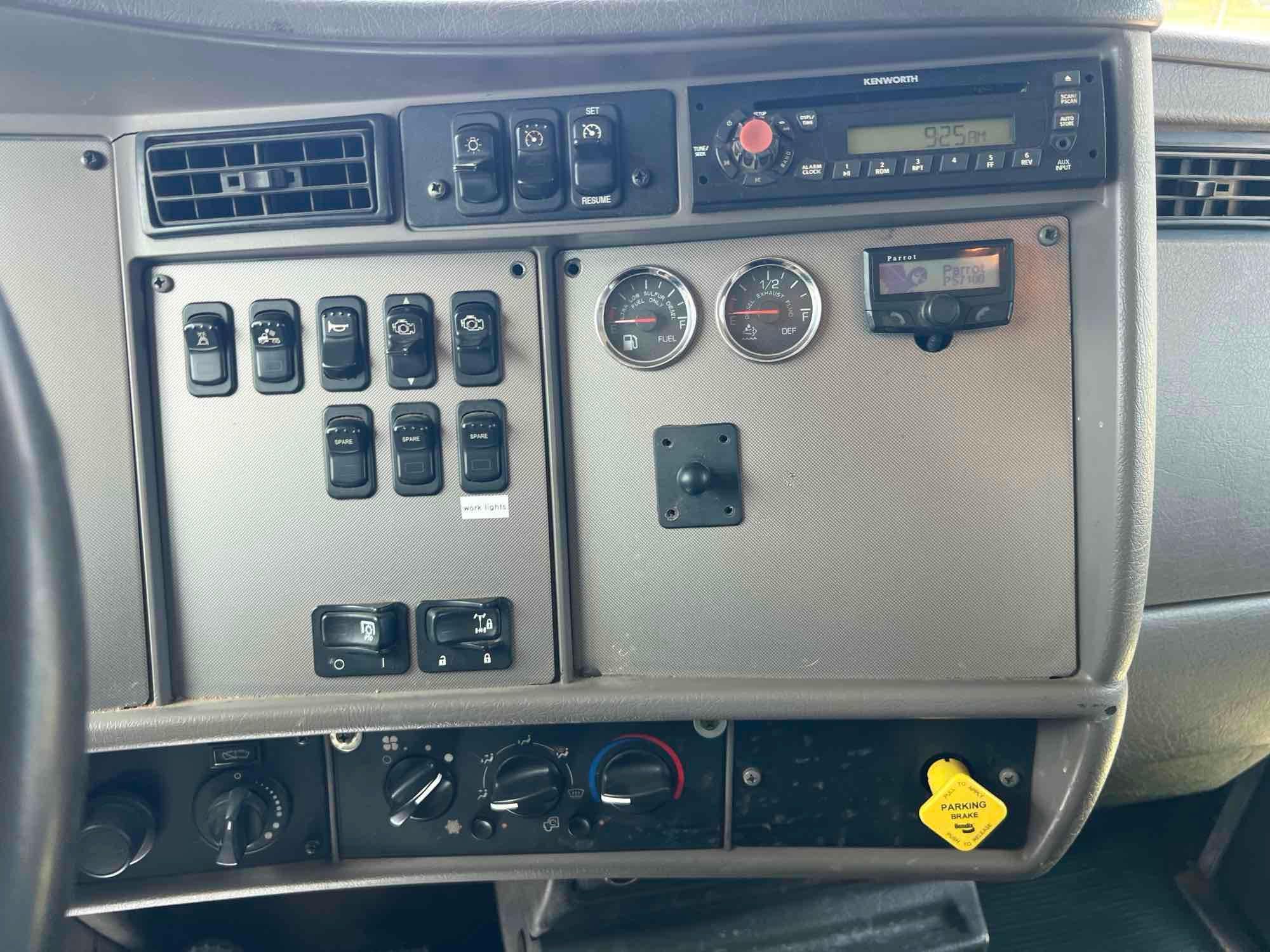 Kenworth T370