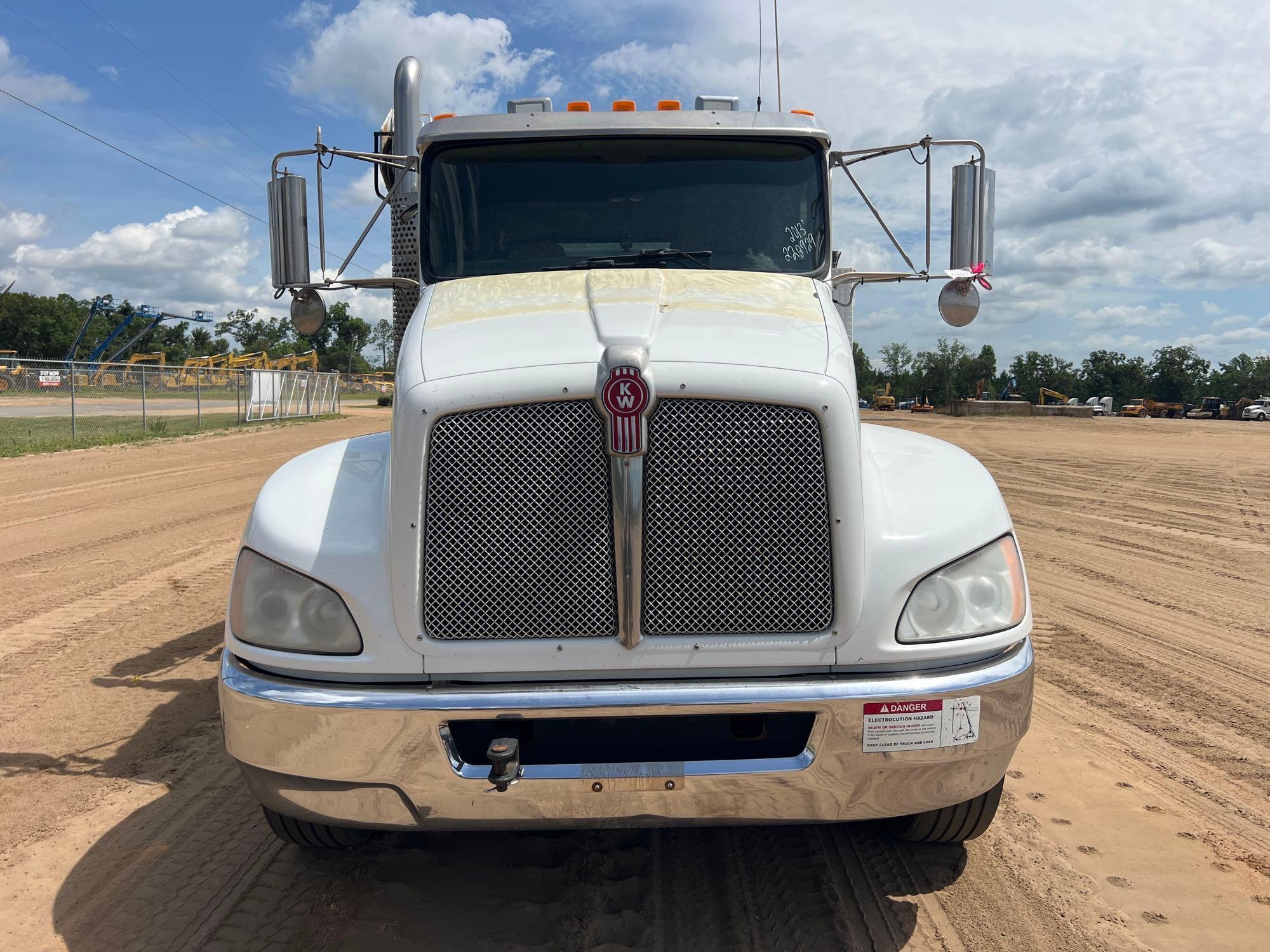 Kenworth T370