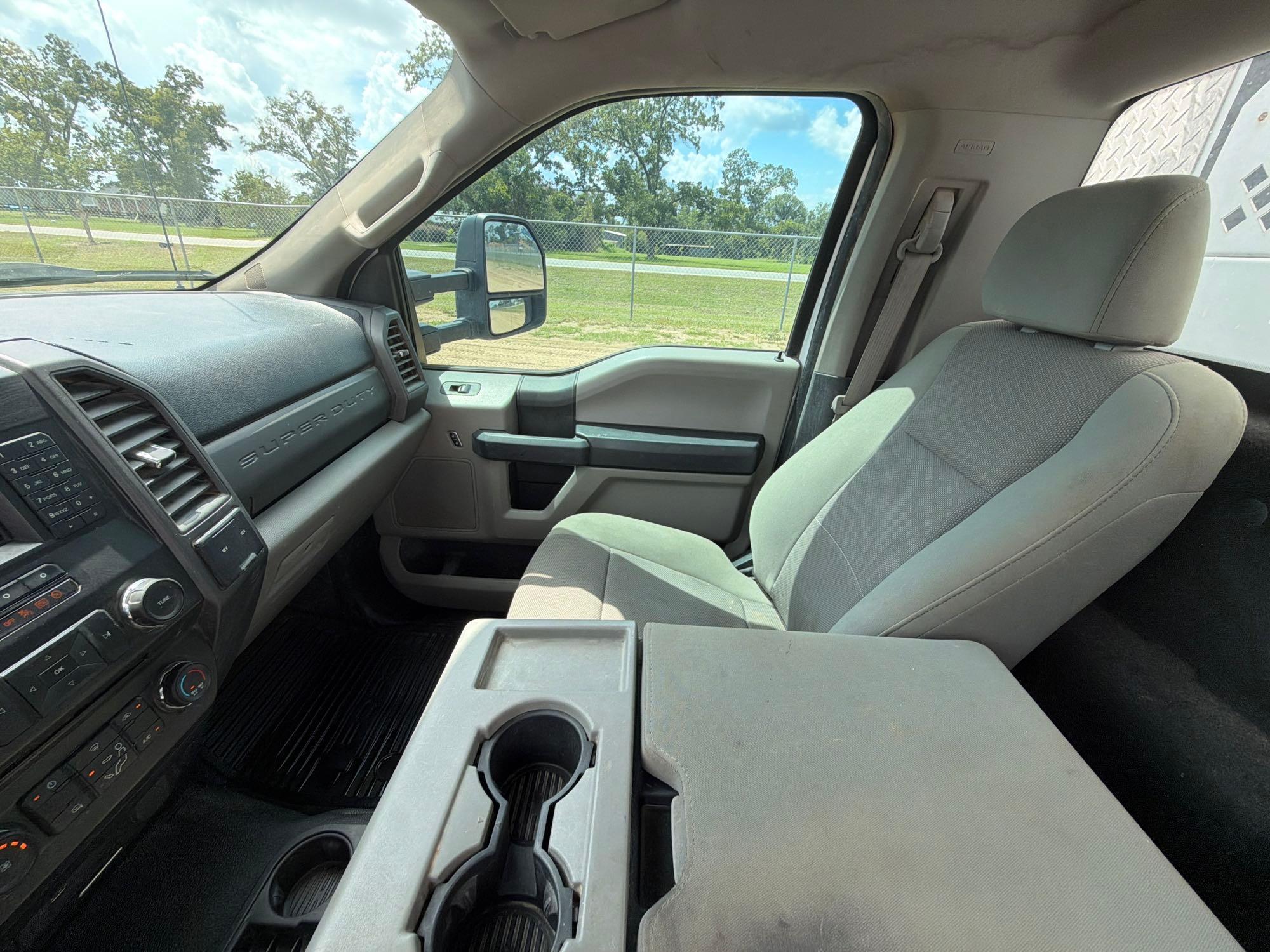 Ford F550XL