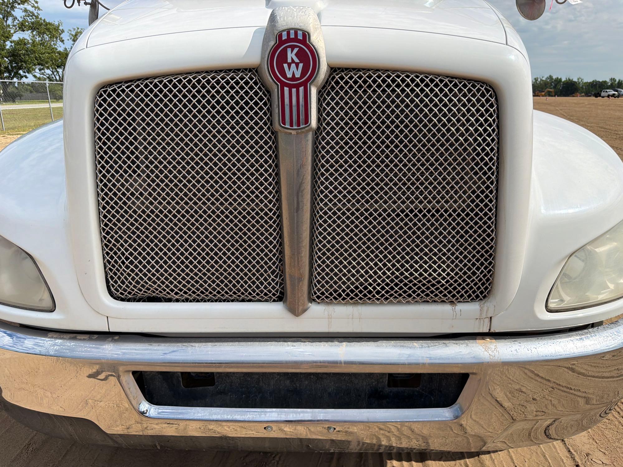Kenworth T370