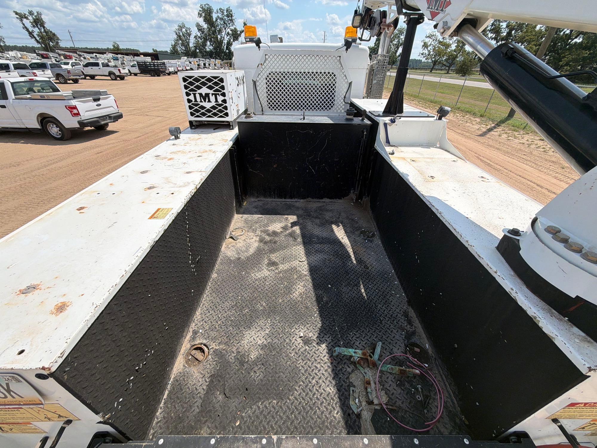 Kenworth T270