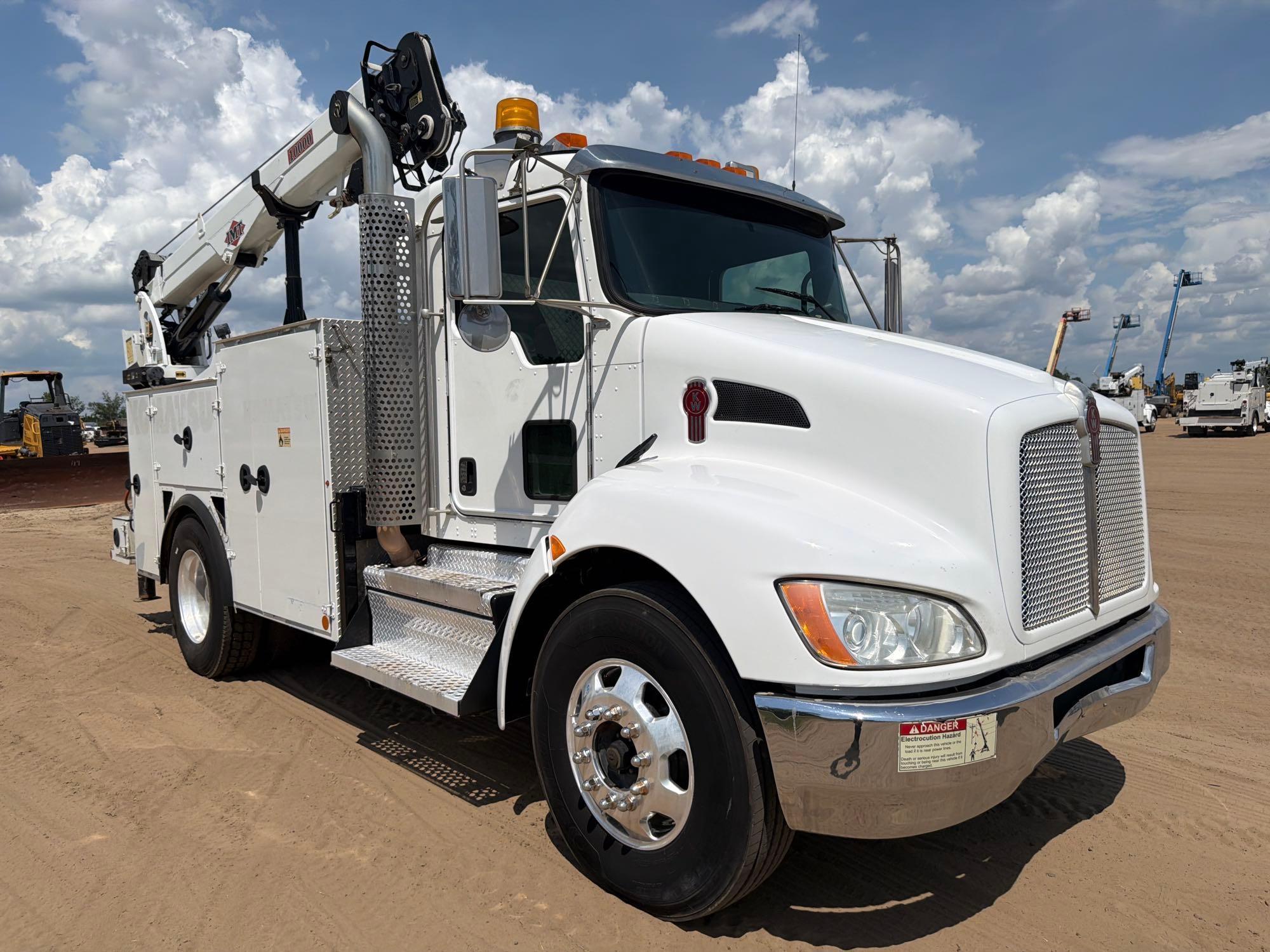 Kenworth T270