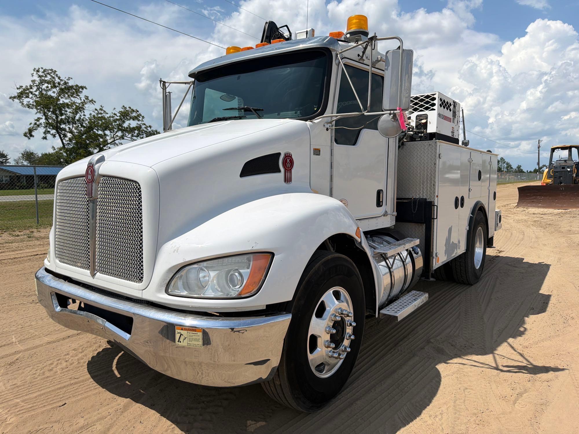 Kenworth T270