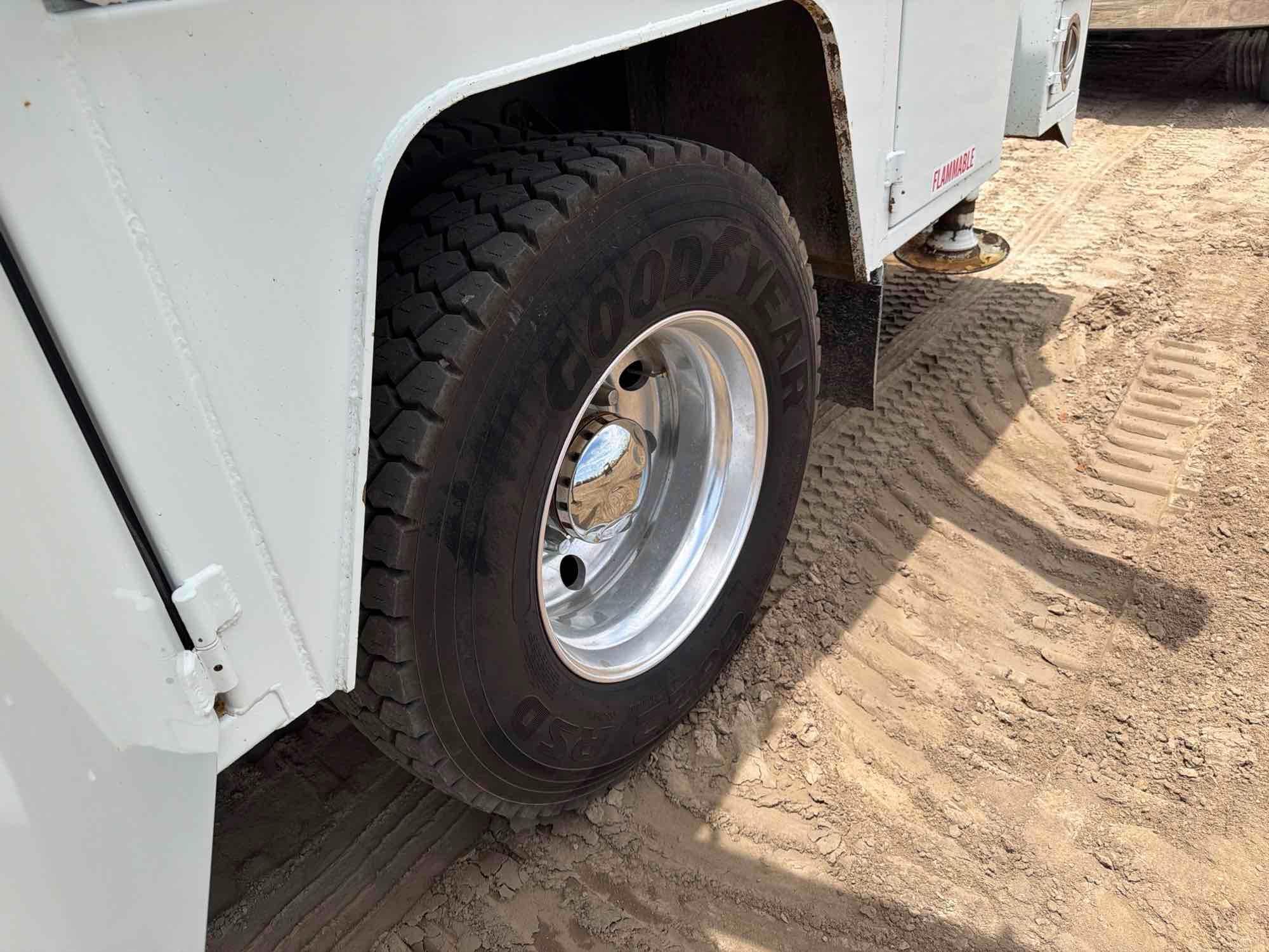 Kenworth T370