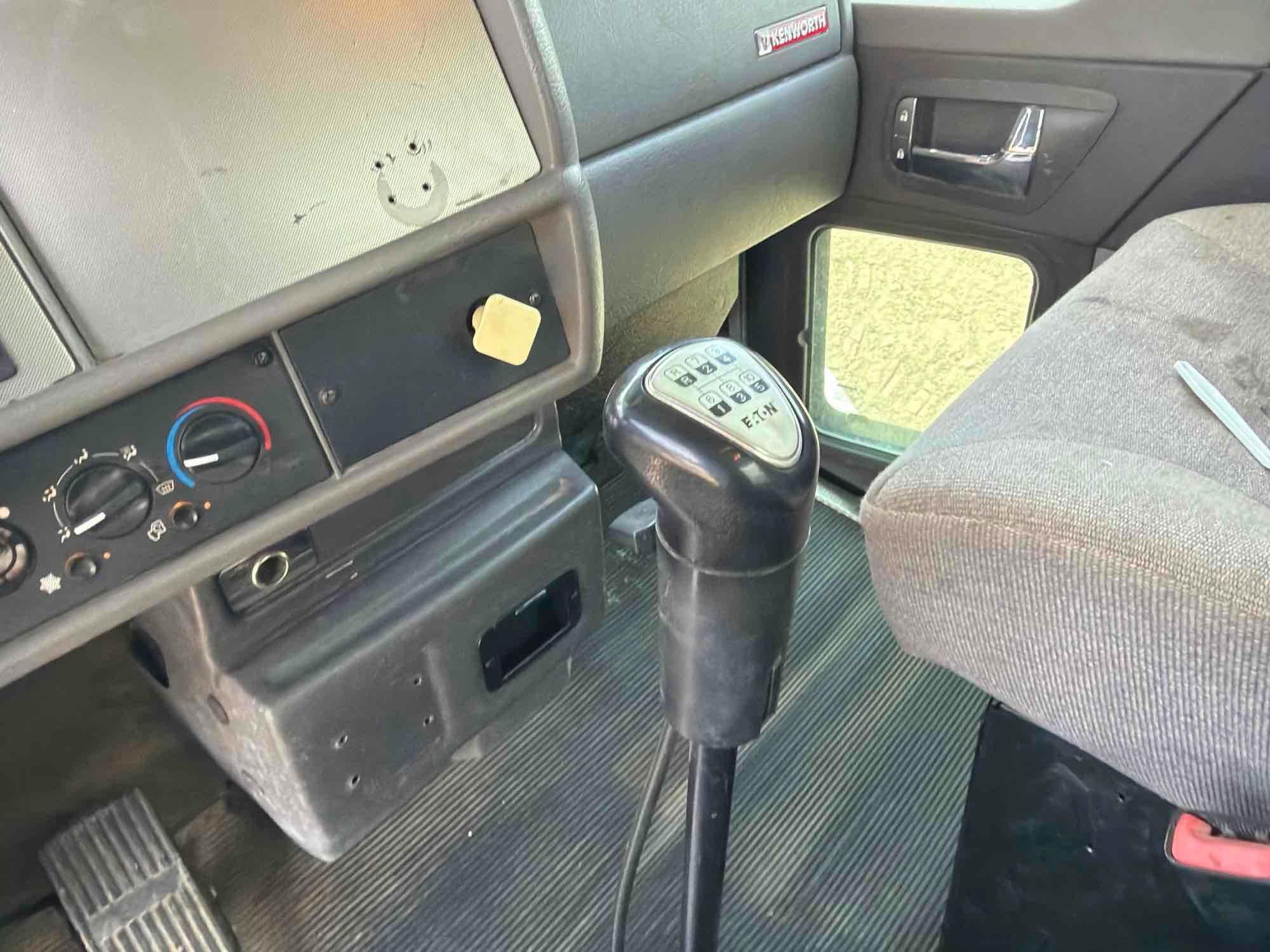 Kenworth T370