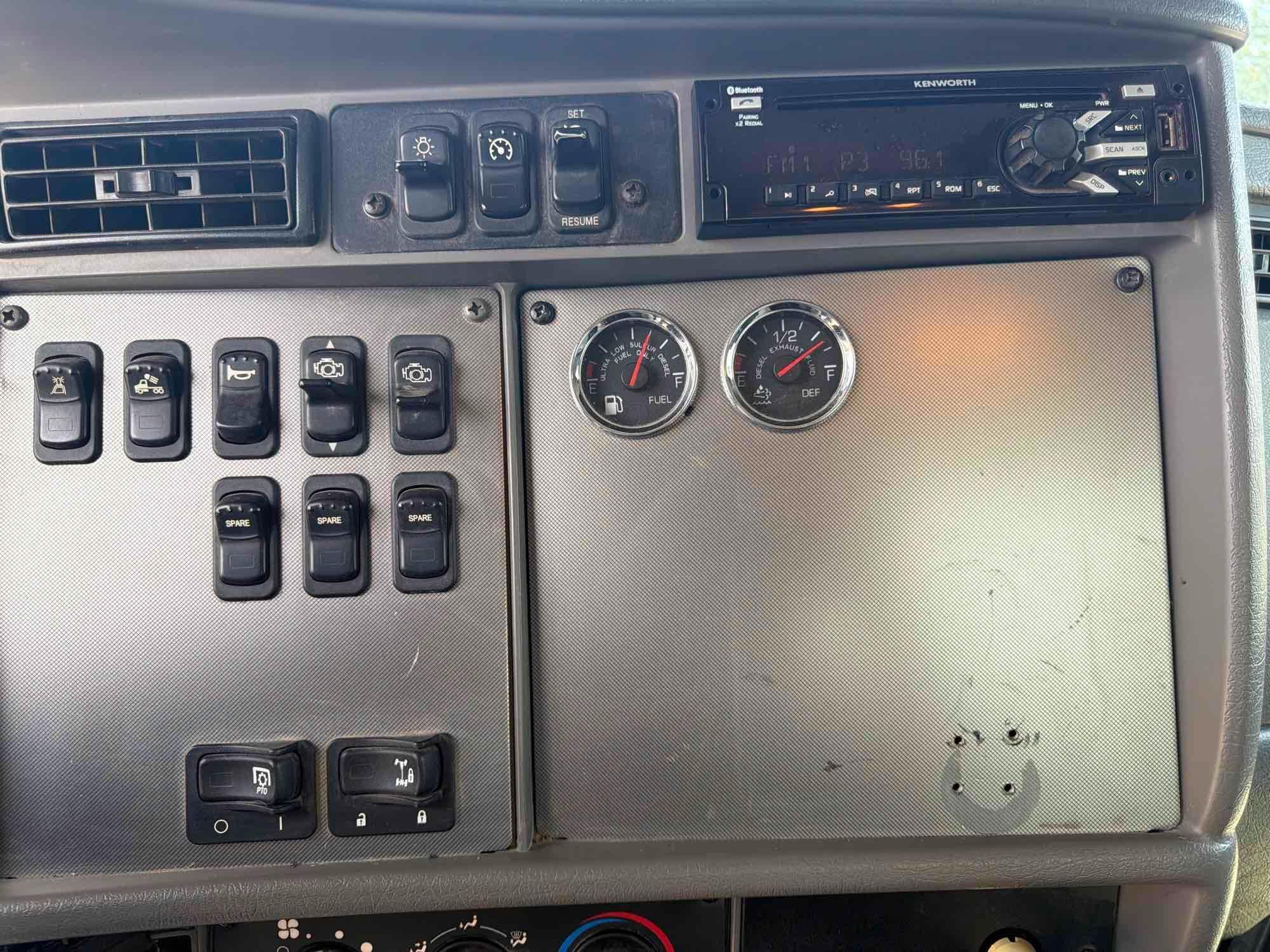 Kenworth T370