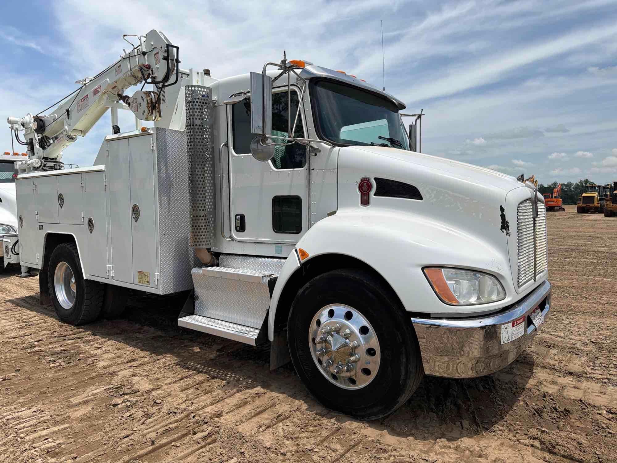 Kenworth T370