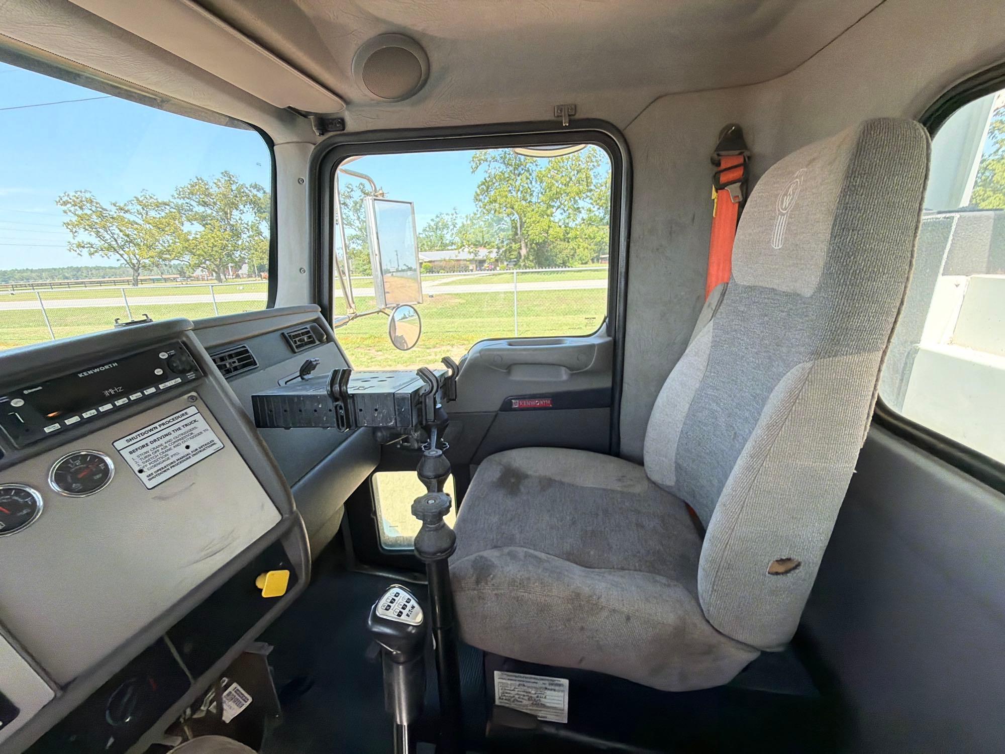 Kenworth T370