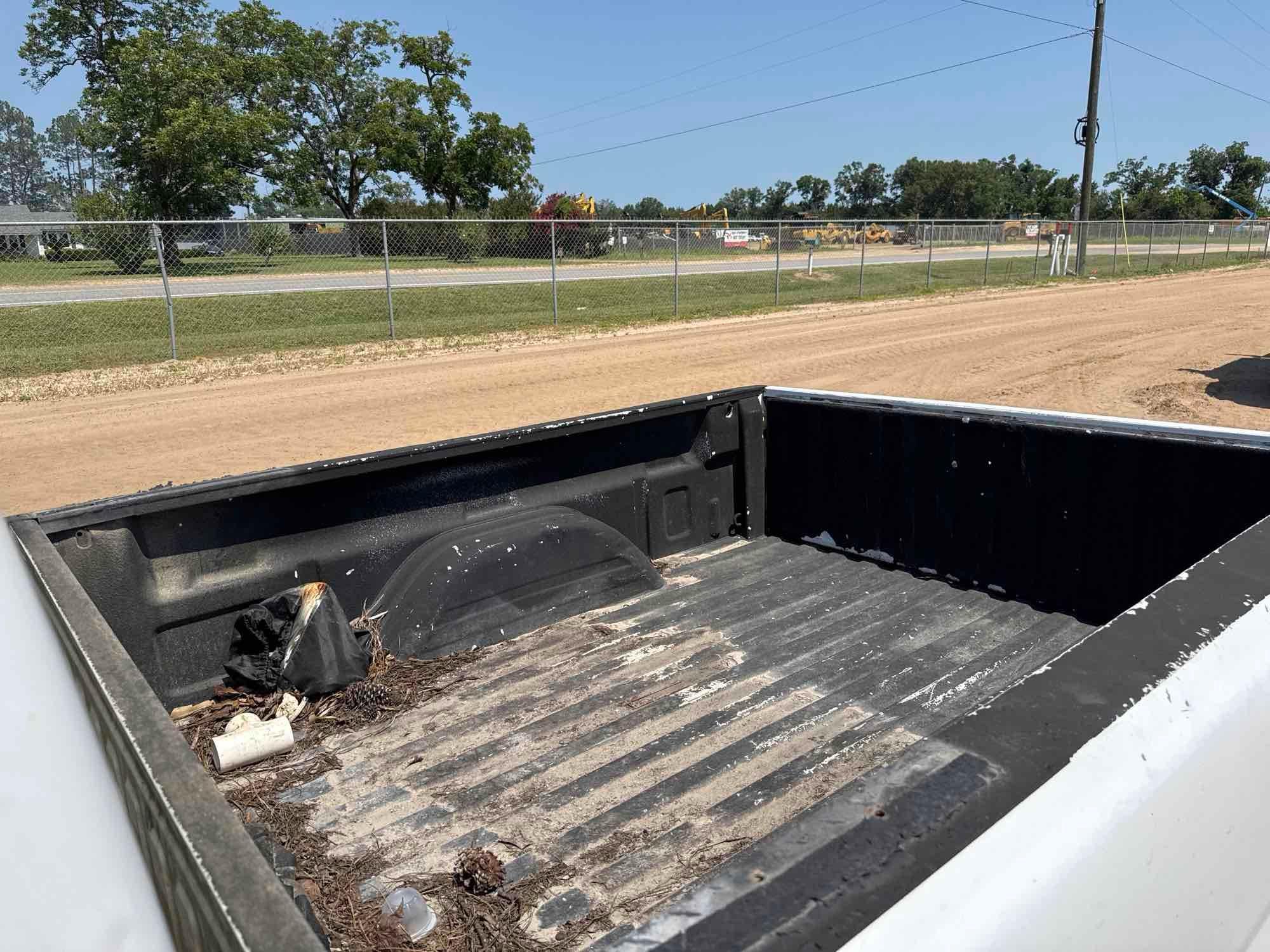 Chevrolet SILVERADO