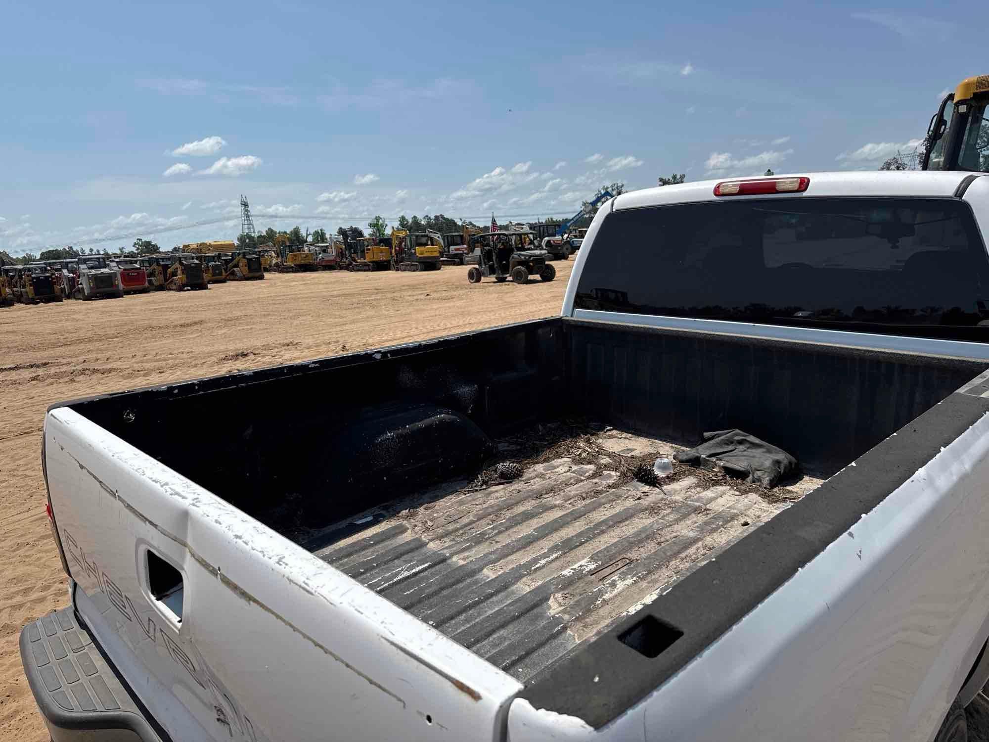 Chevrolet SILVERADO