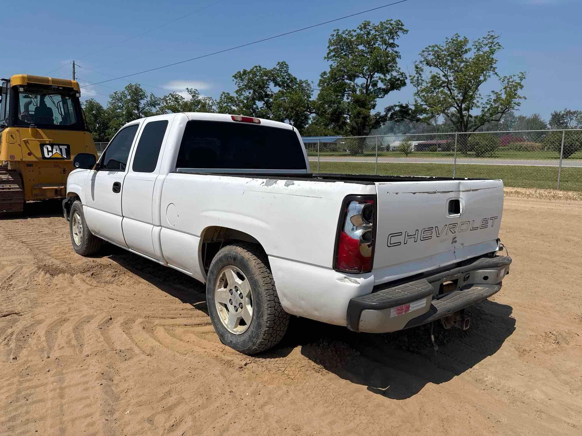 Chevrolet SILVERADO