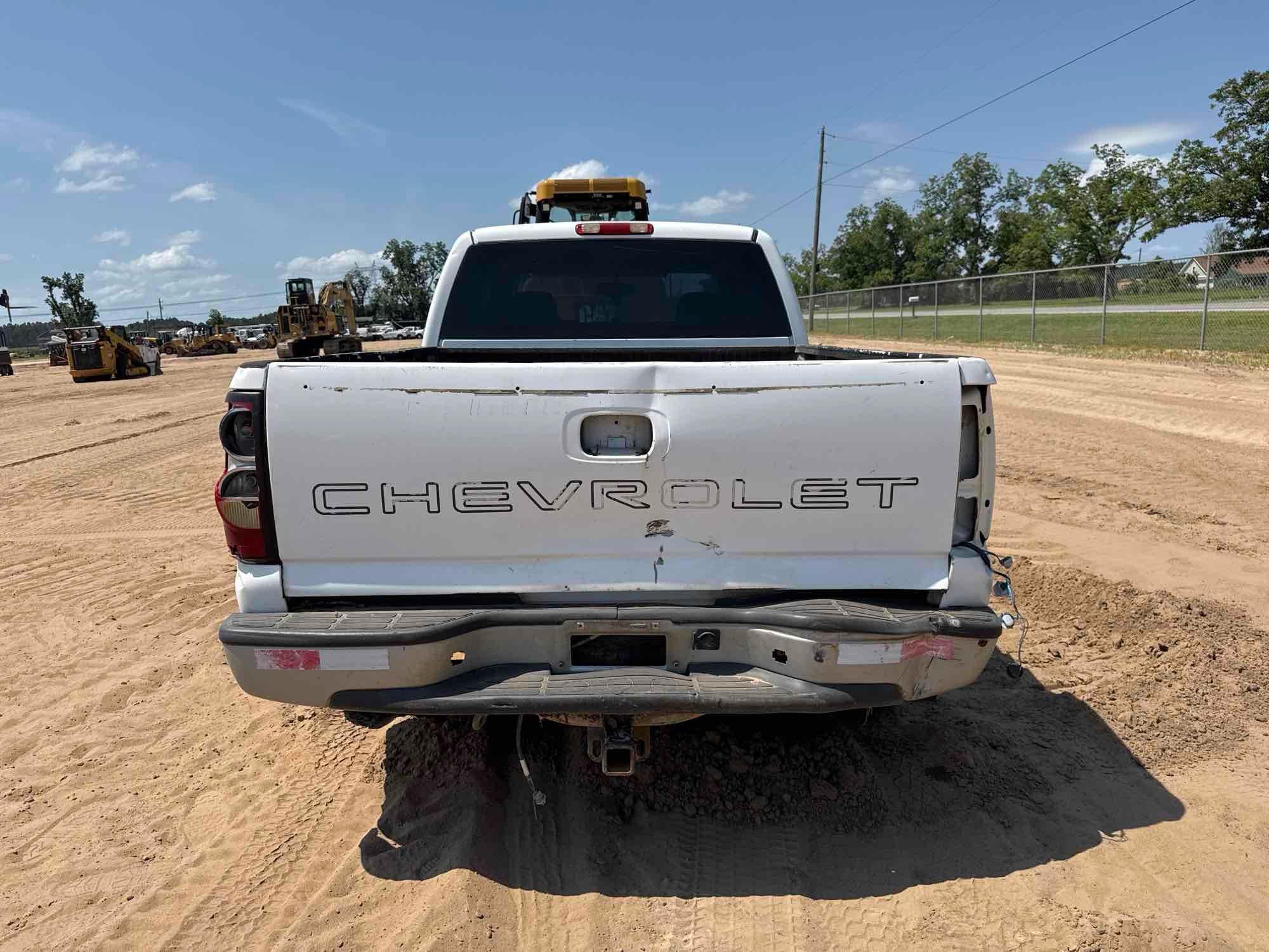 Chevrolet SILVERADO