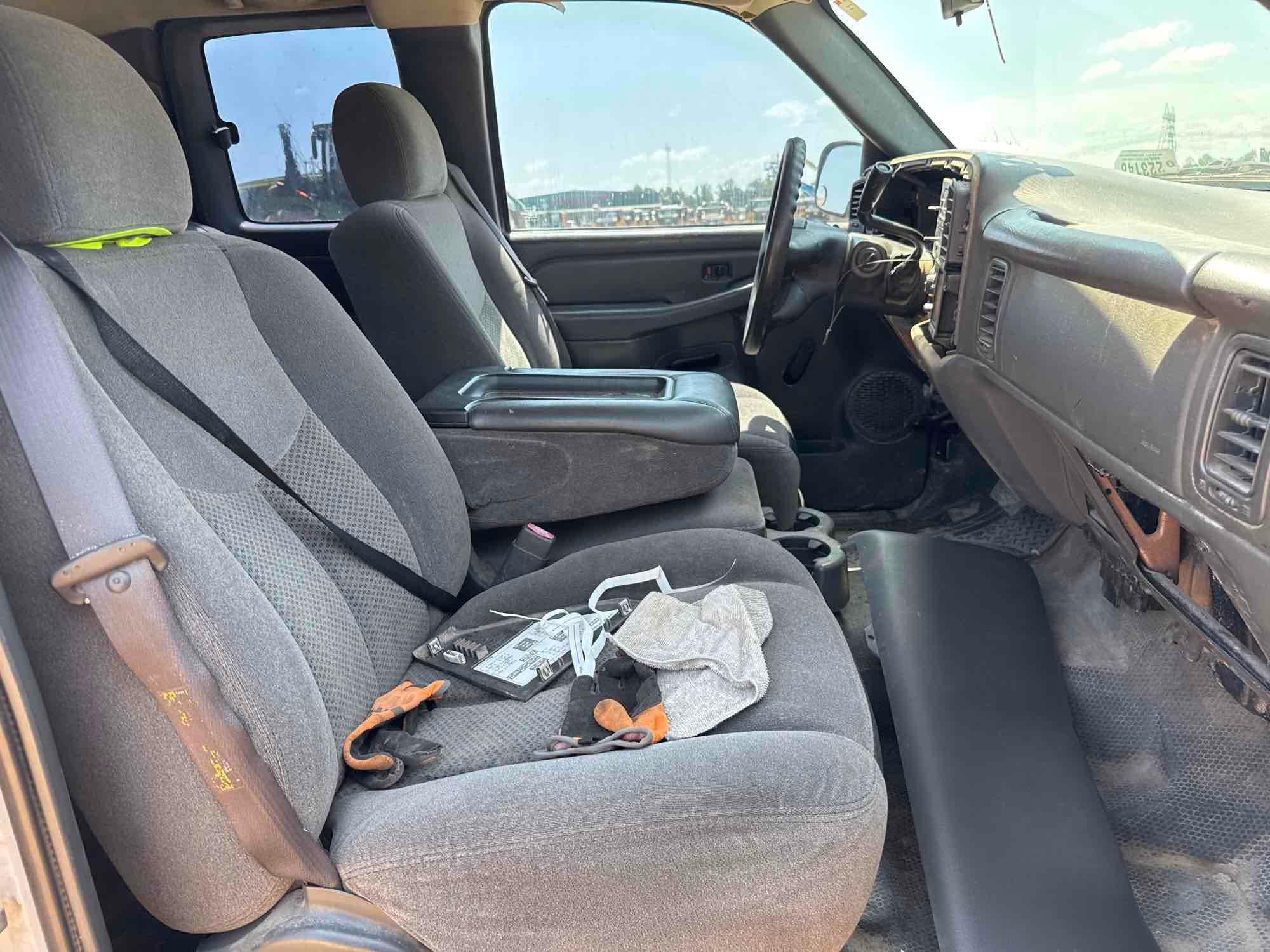 Chevrolet SILVERADO