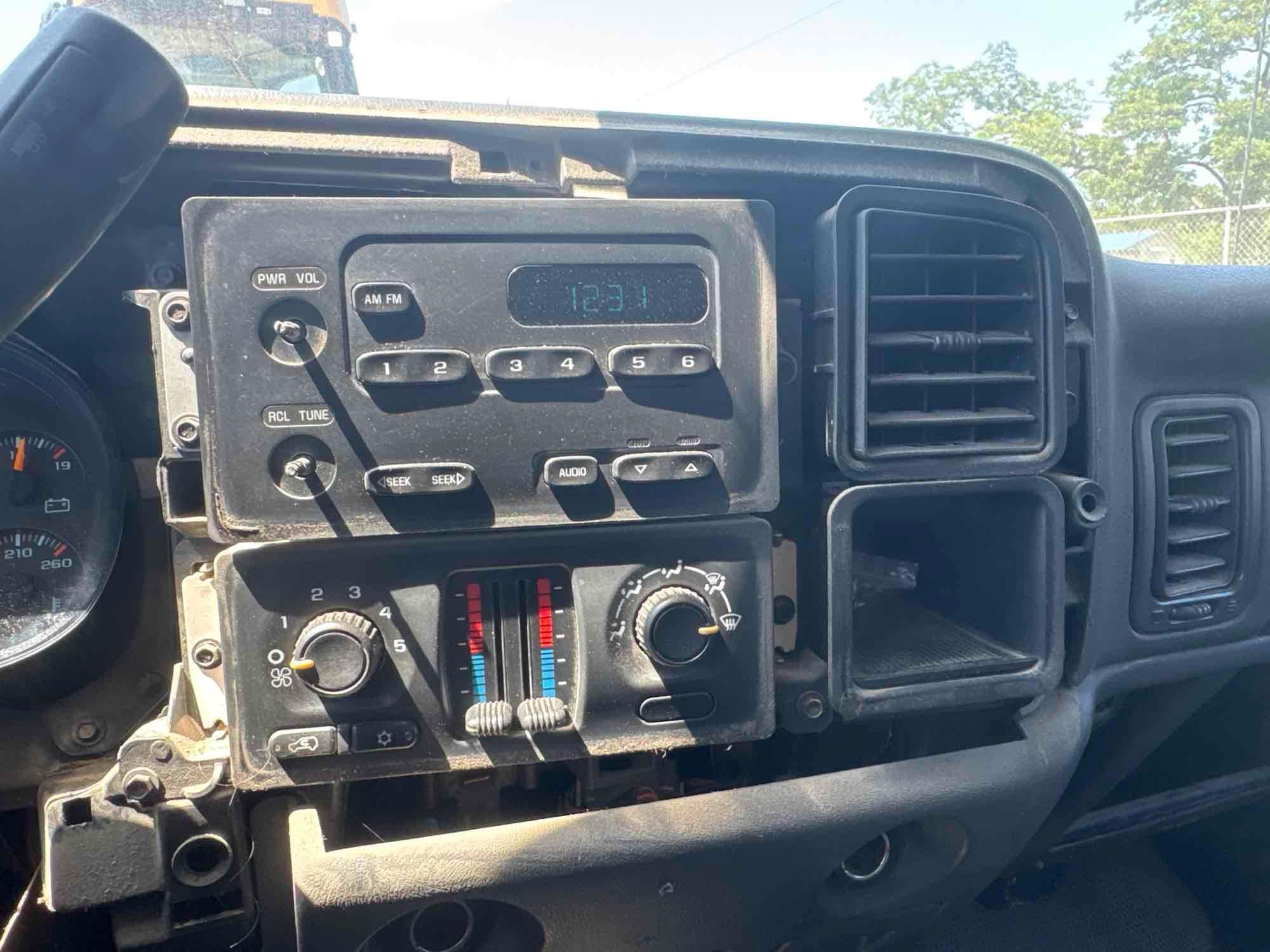 Chevrolet SILVERADO
