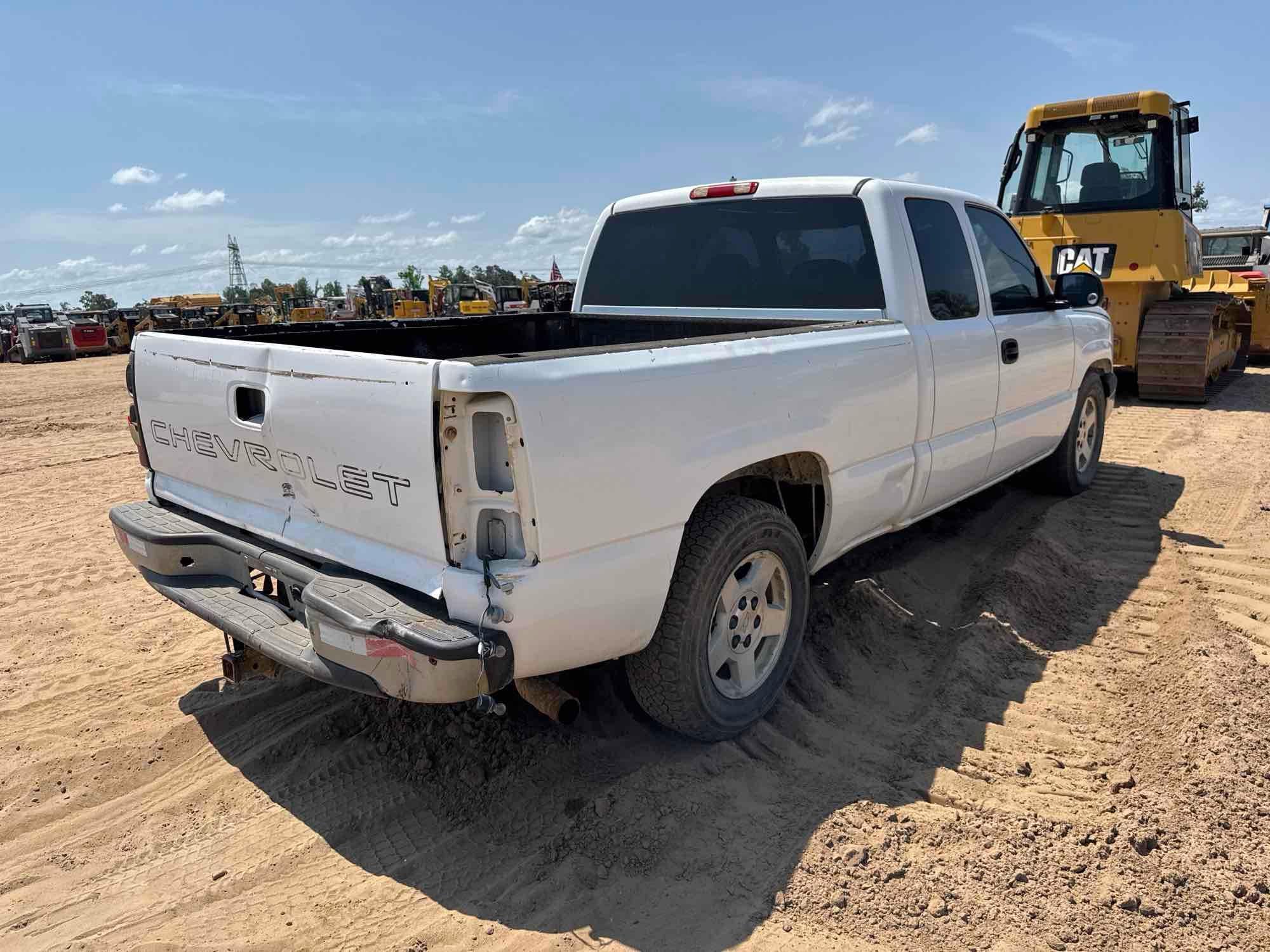 Chevrolet SILVERADO