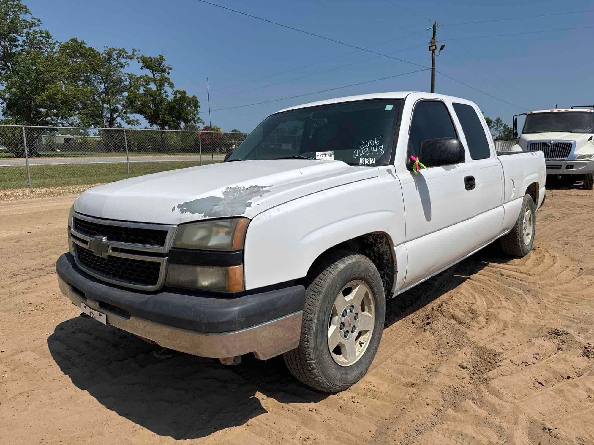 Chevrolet SILVERADO