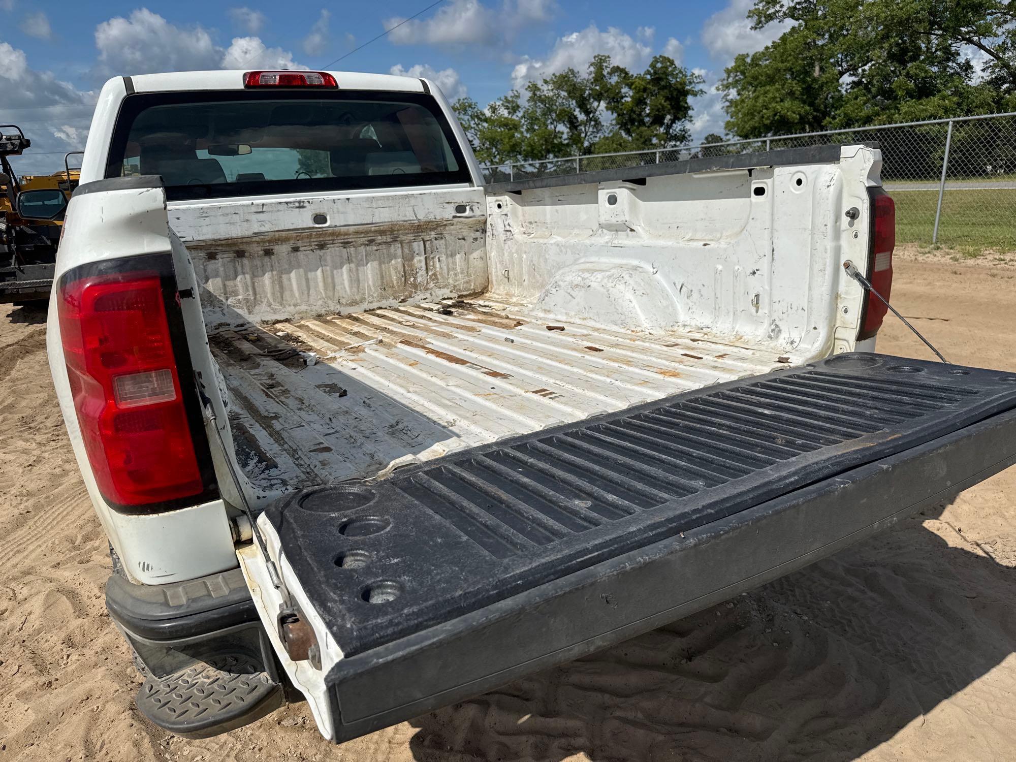 Chevrolet SILVERADO