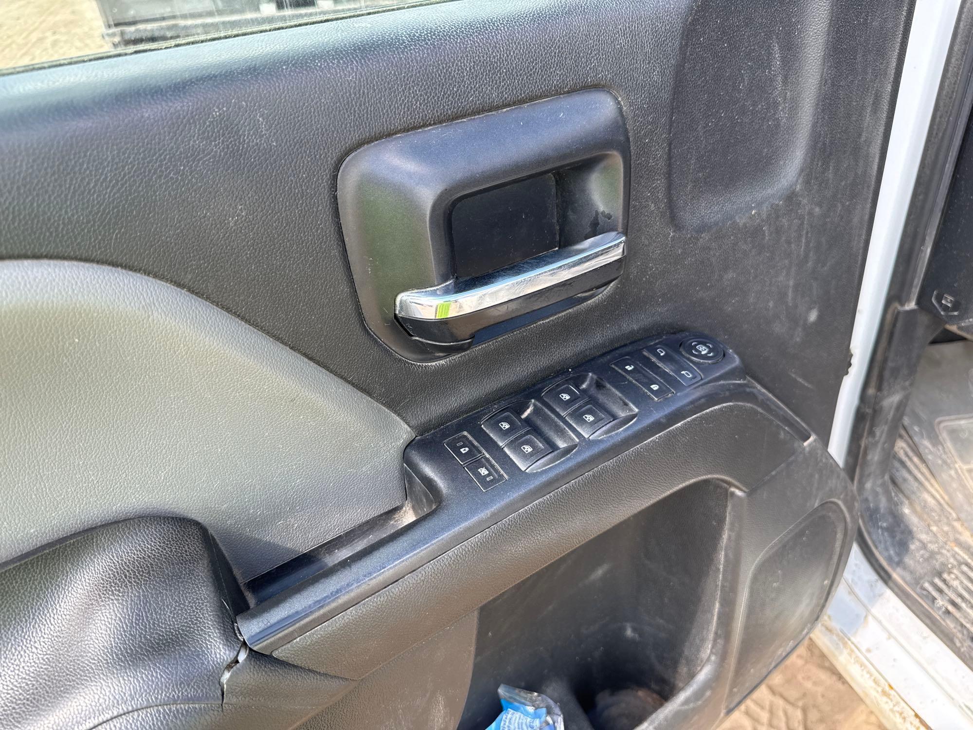 Chevrolet SILVERADO