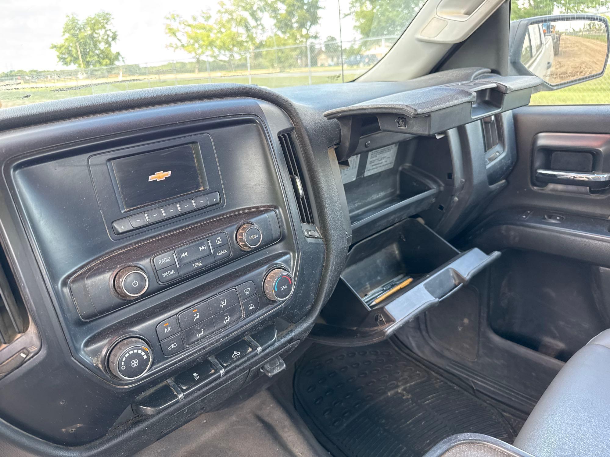 Chevrolet SILVERADO