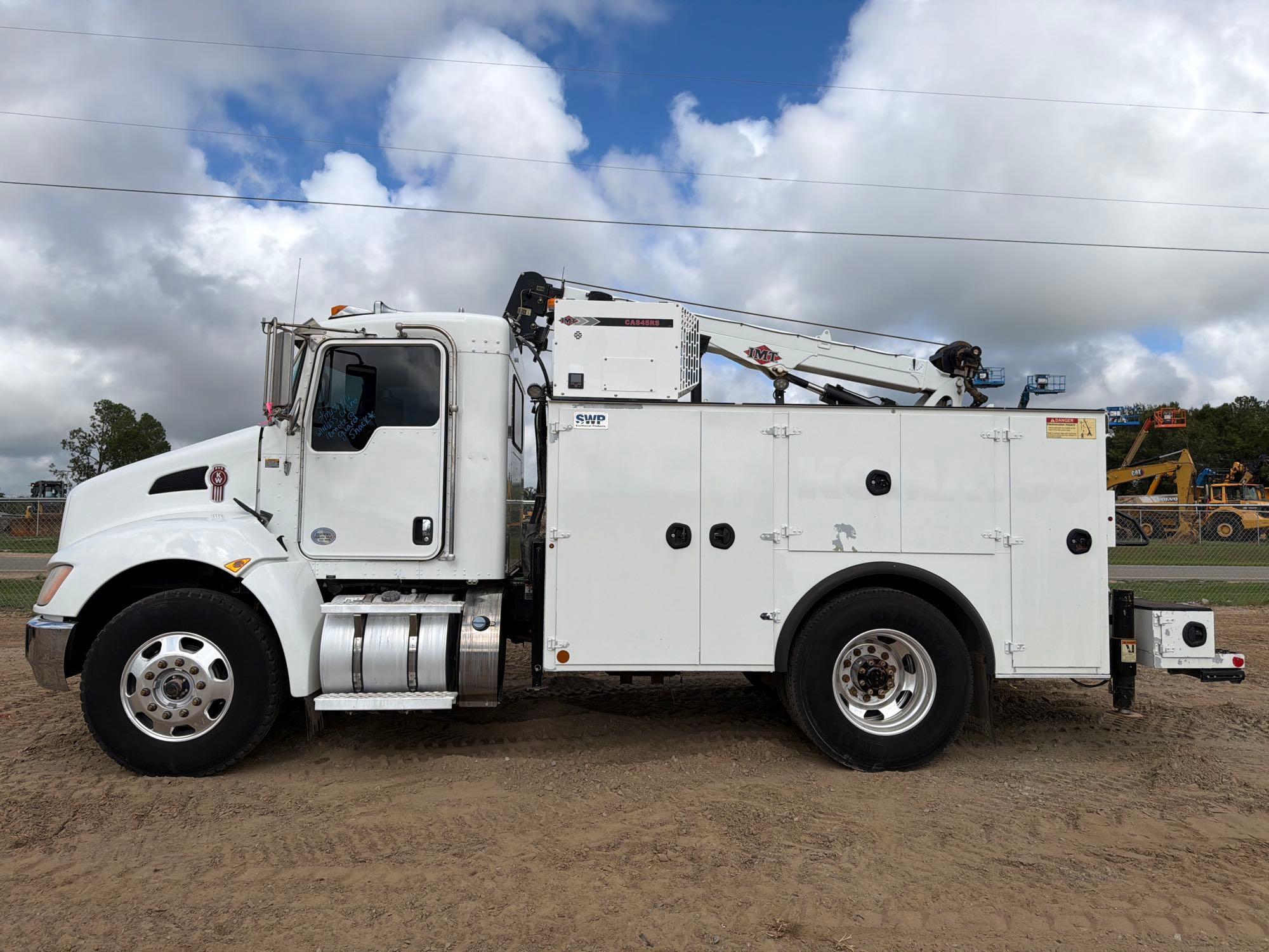 Kenworth T270