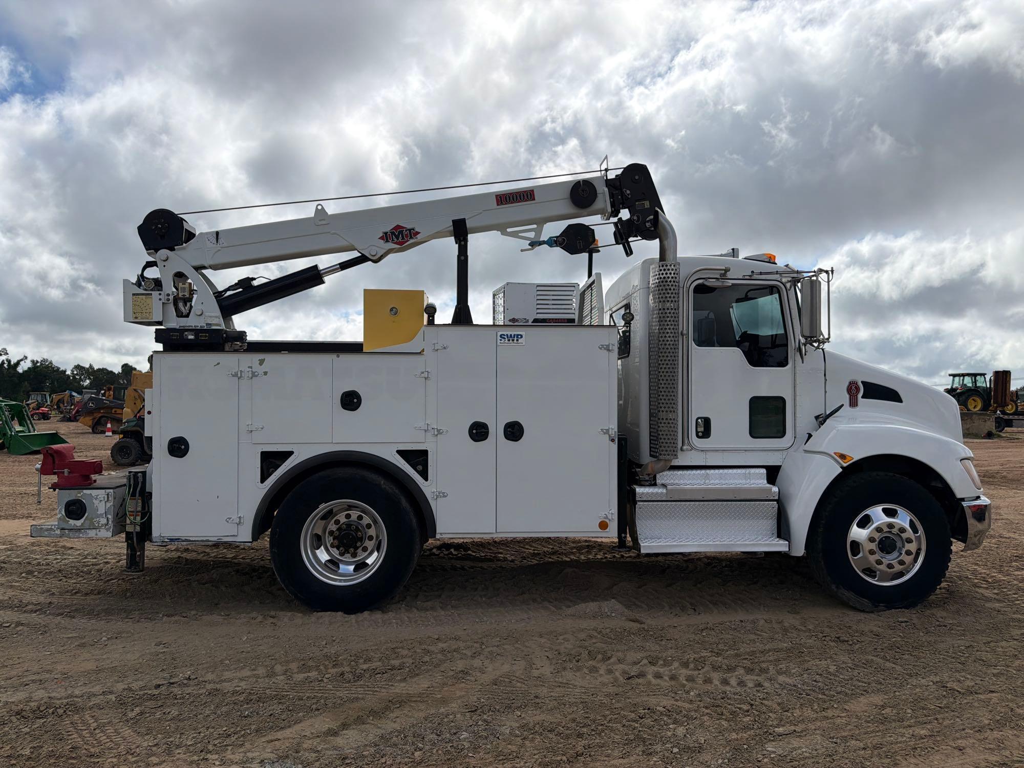 Kenworth T270