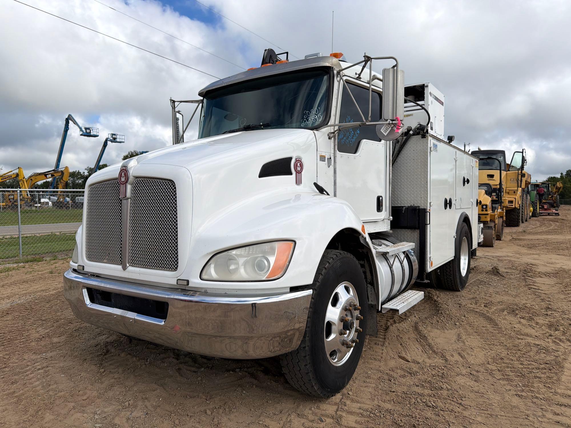 Kenworth T270