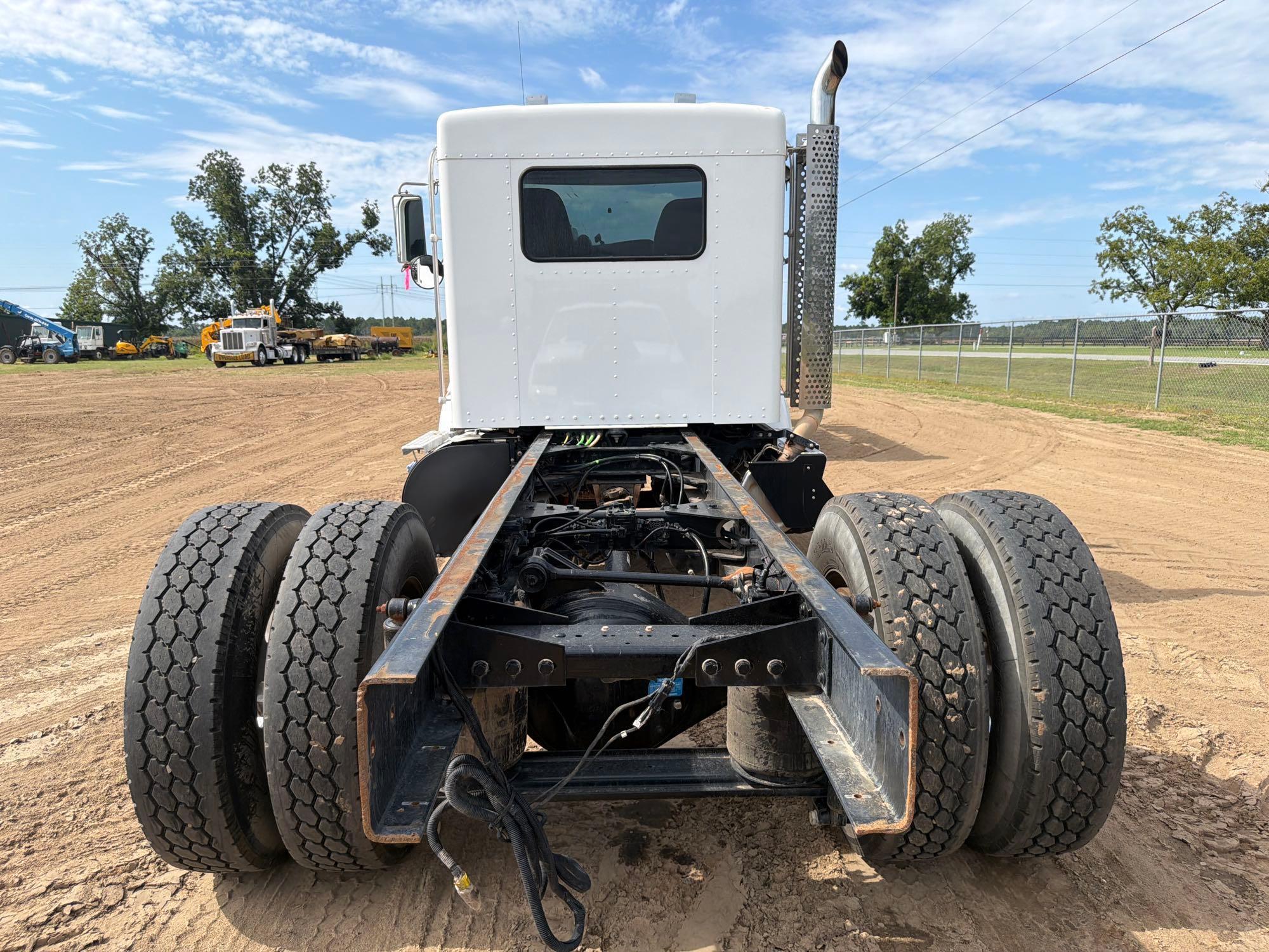 Kenworth T270
