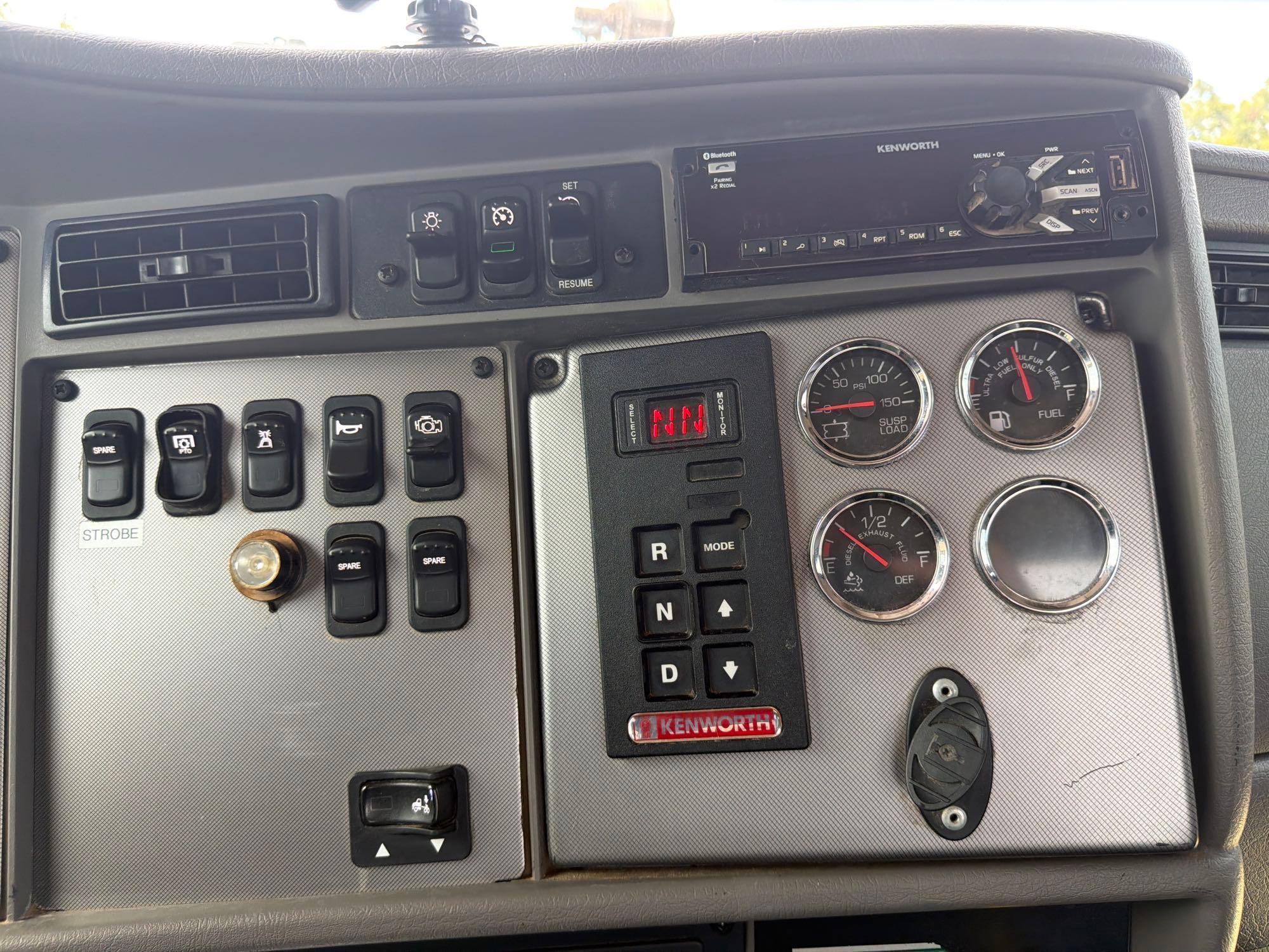 Kenworth T270