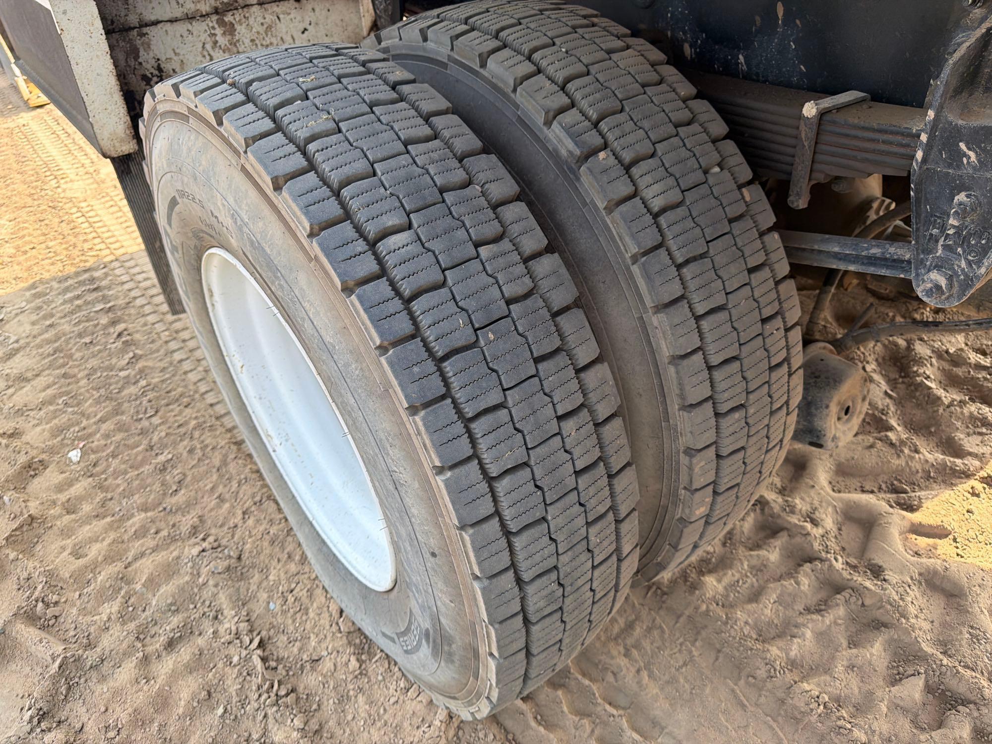 Kenworth T370