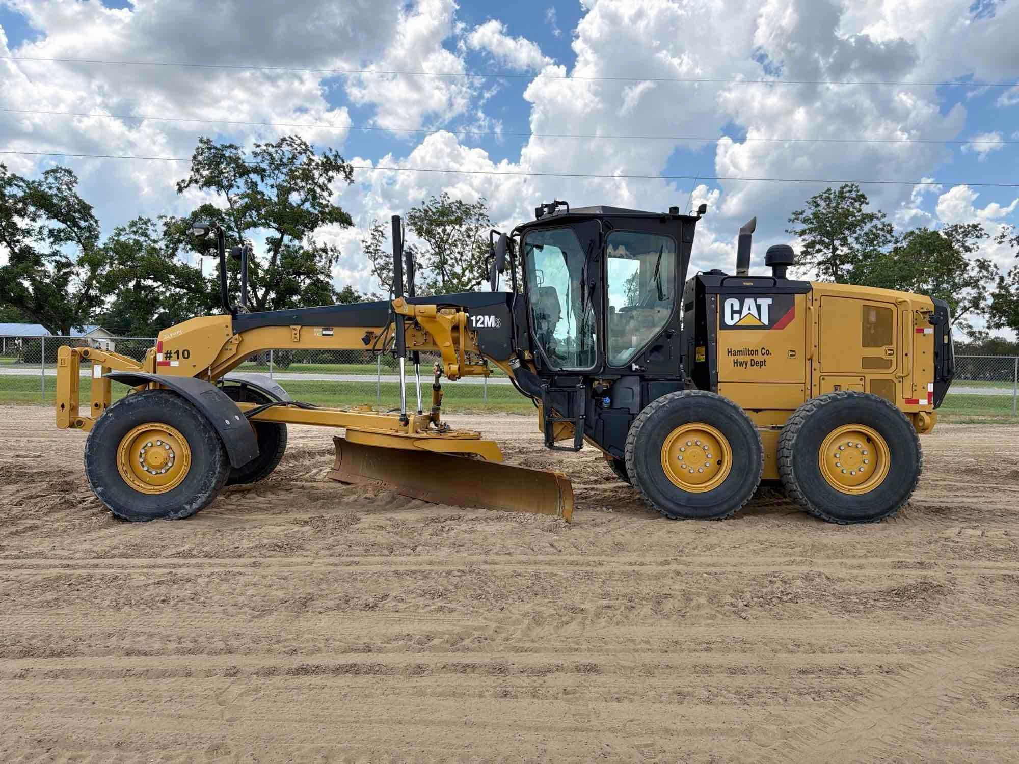 Caterpillar 12M3