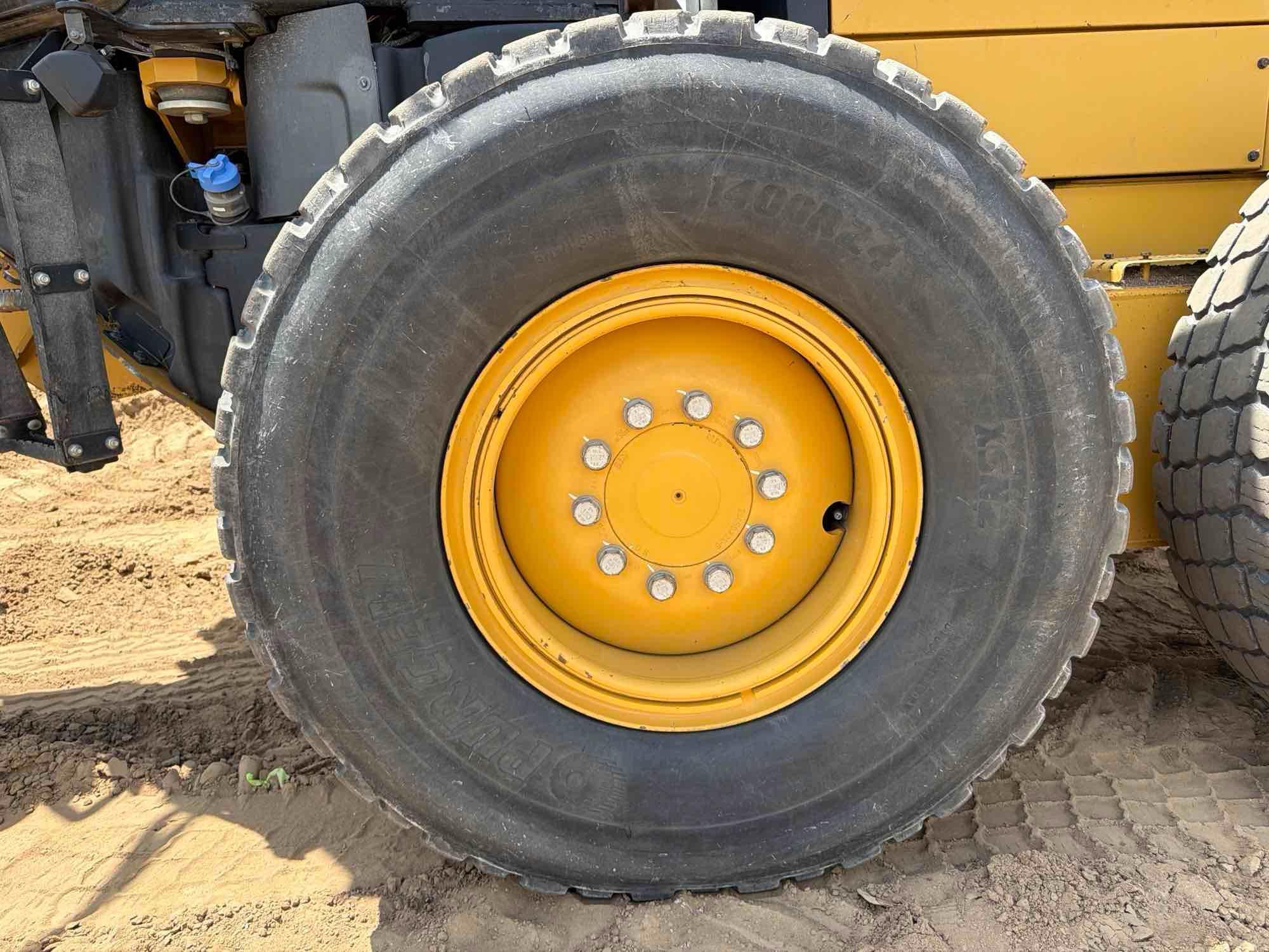 Caterpillar 12M3
