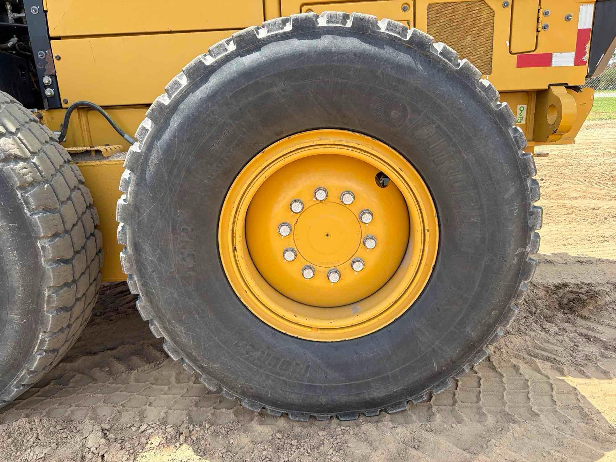 Caterpillar 12M3